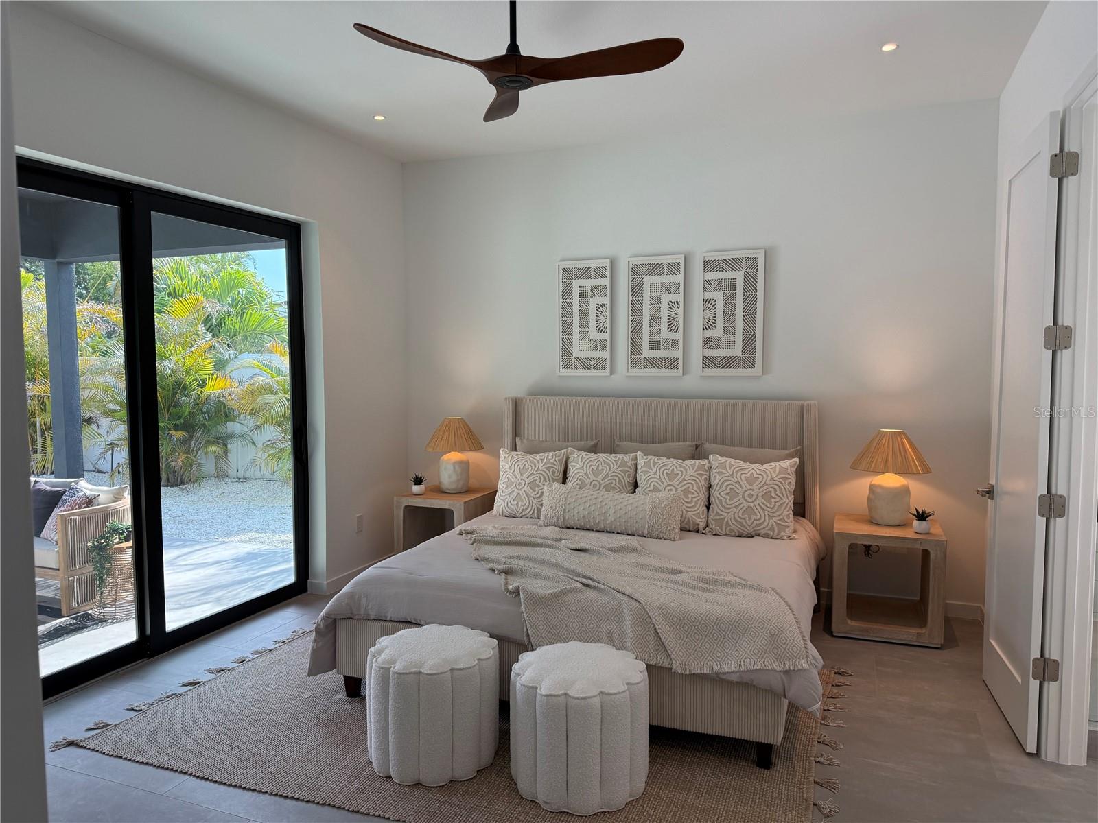 SOUTH GATE - Residential