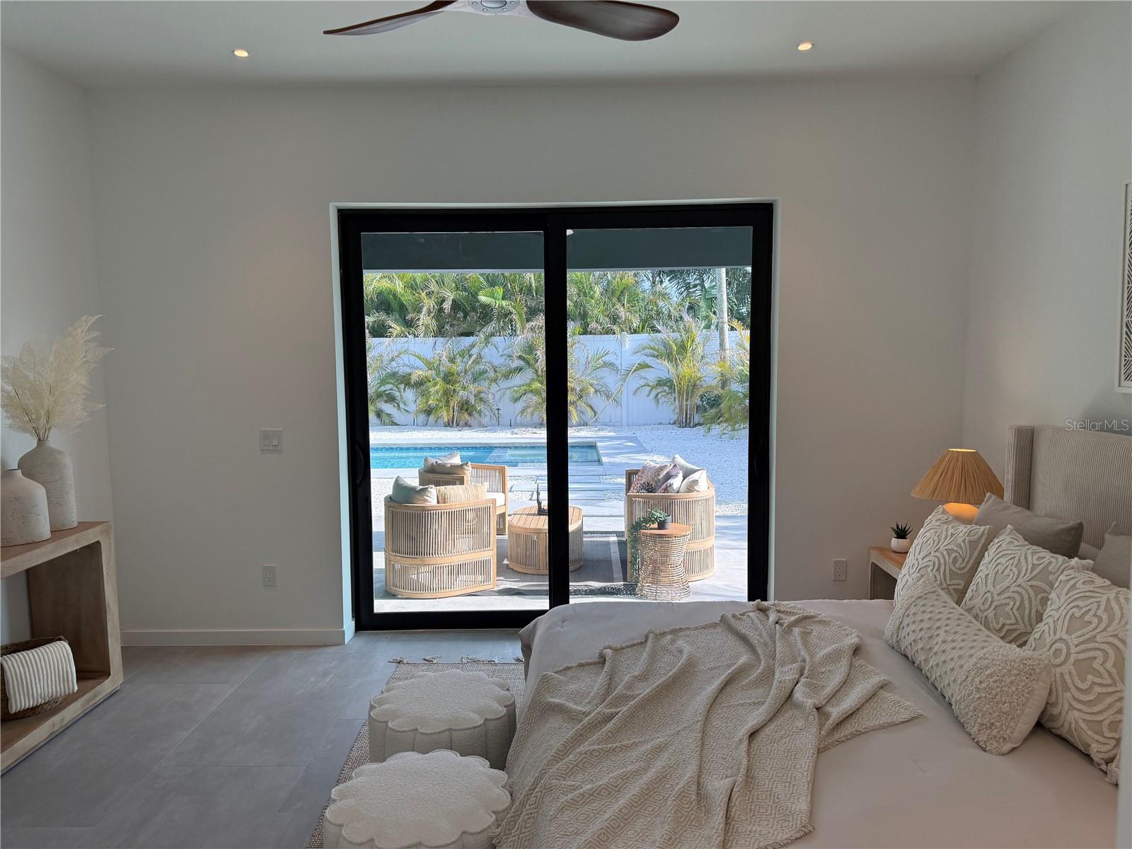 SOUTH GATE - Residential