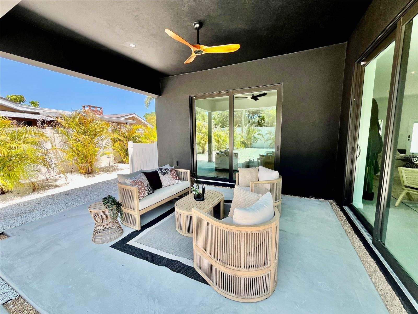 SOUTH GATE - Residential