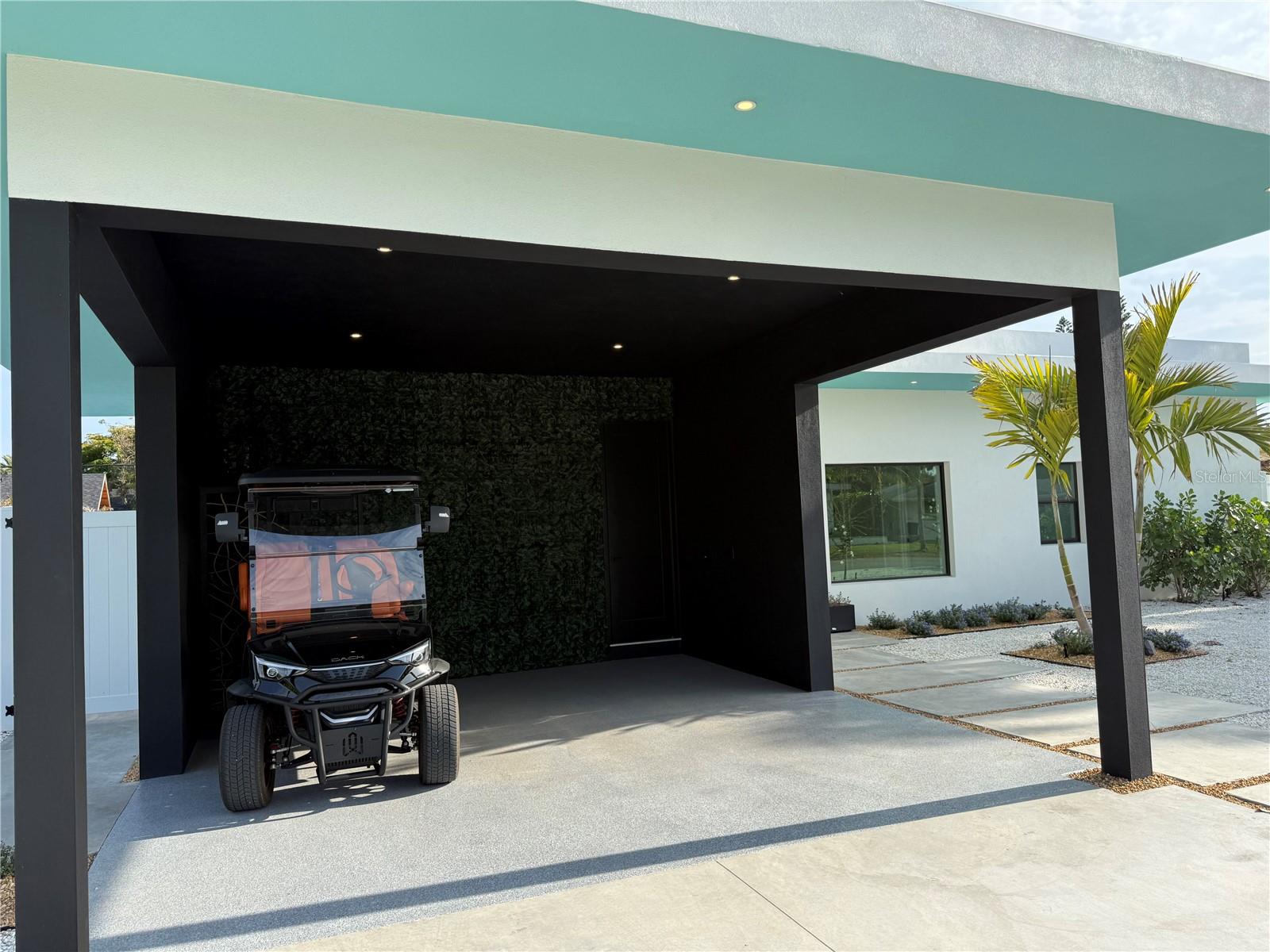 SOUTH GATE - Residential