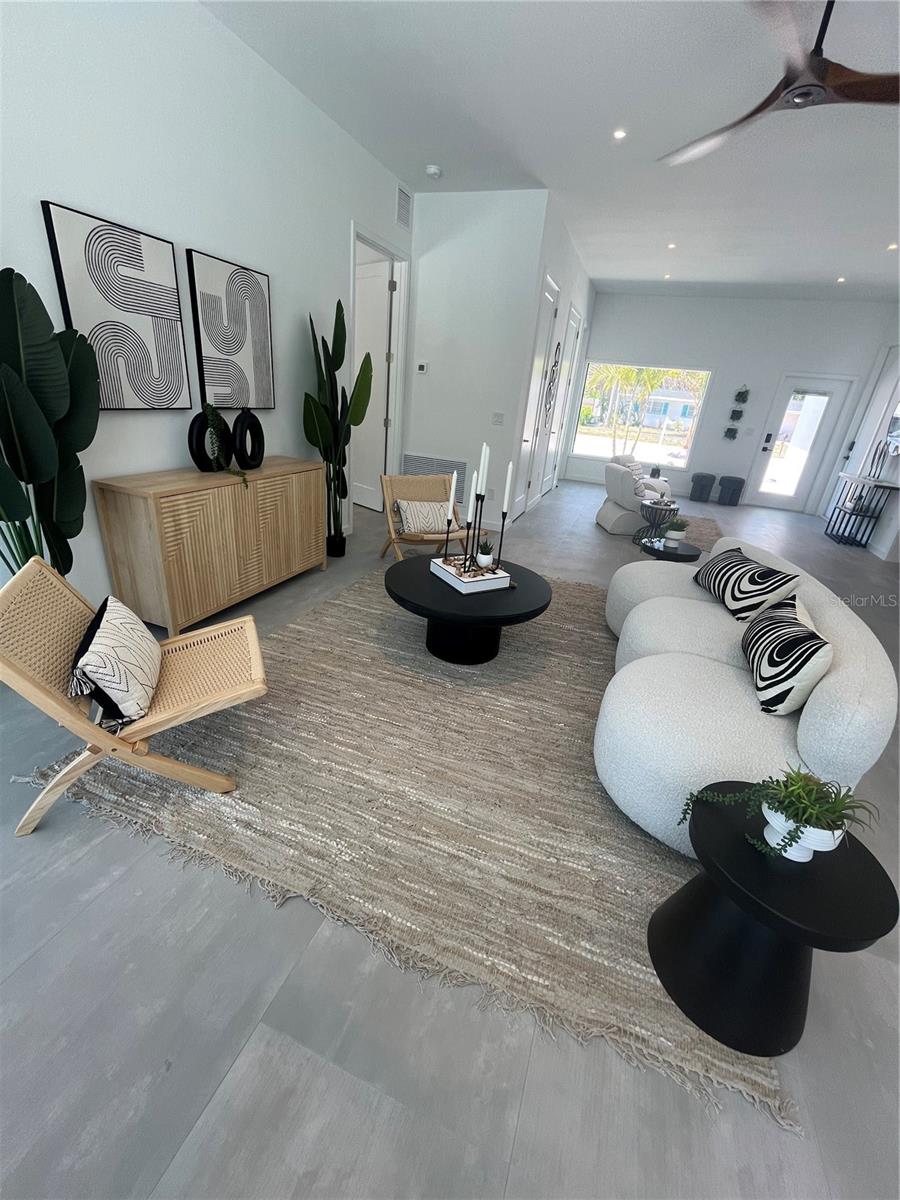 SOUTH GATE - Residential