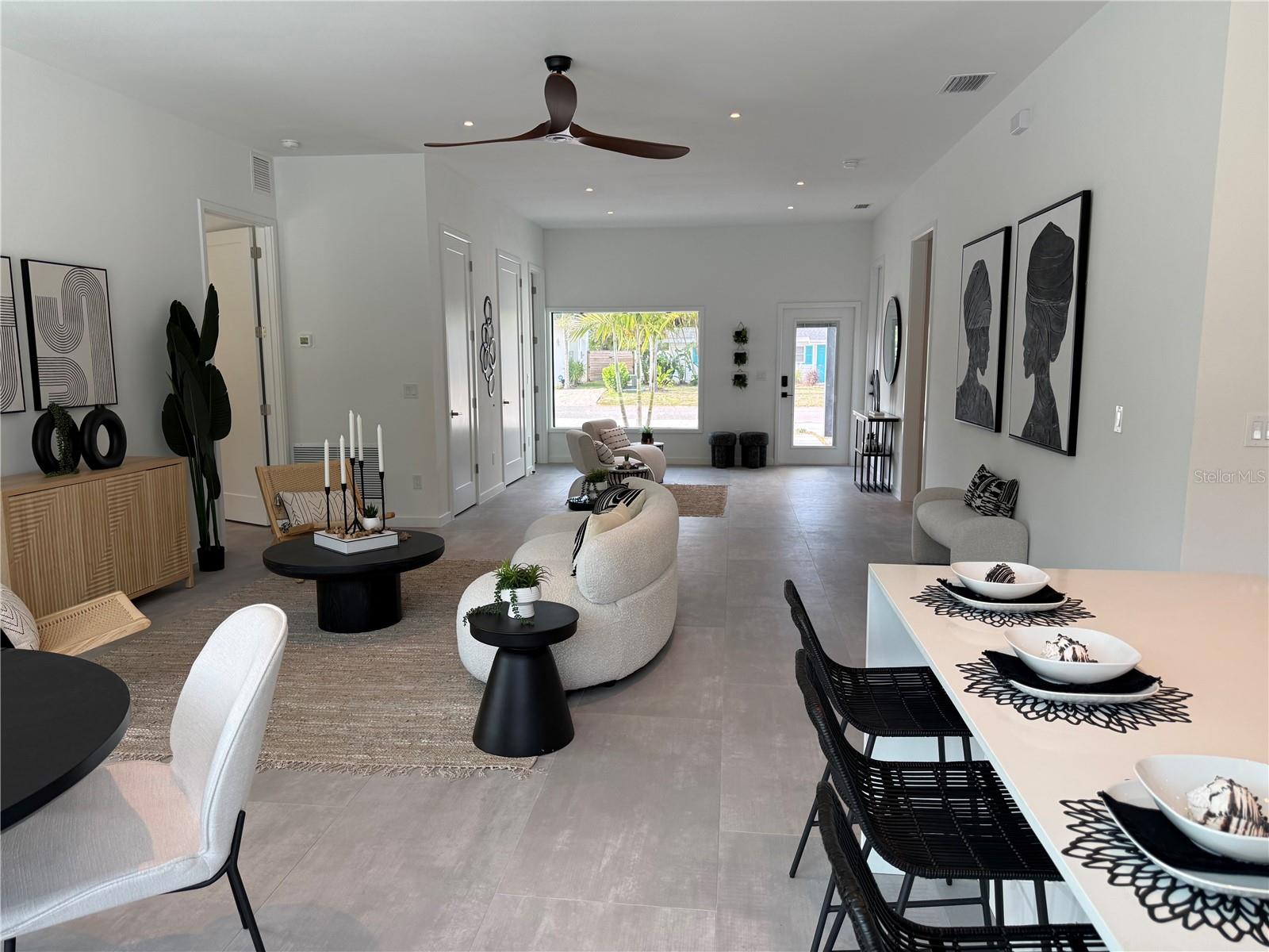 SOUTH GATE - Residential