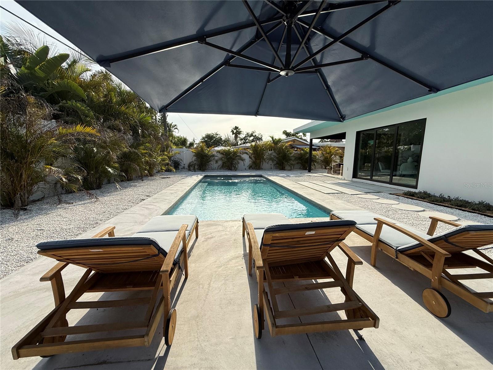 SOUTH GATE - Residential