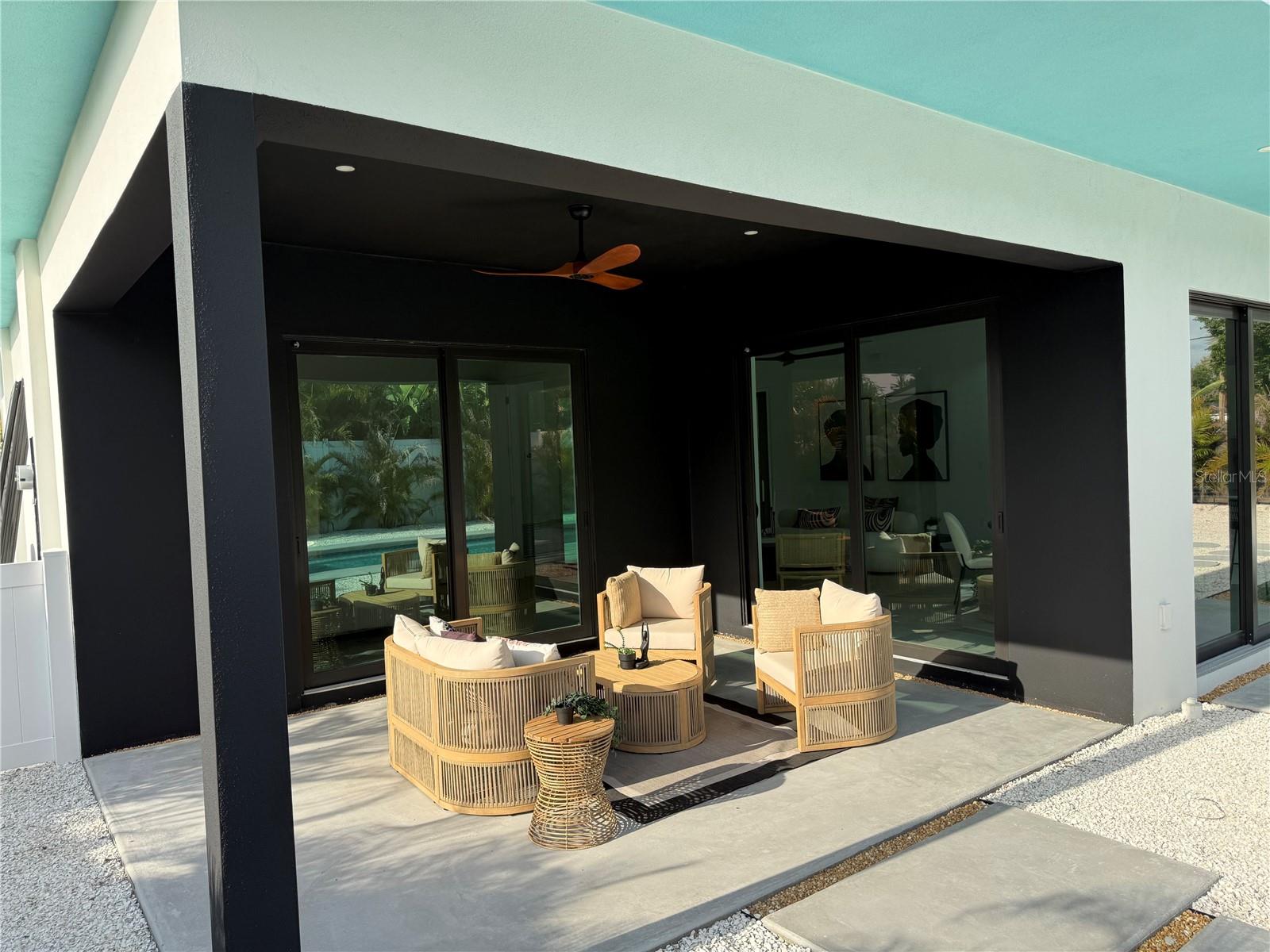 SOUTH GATE - Residential