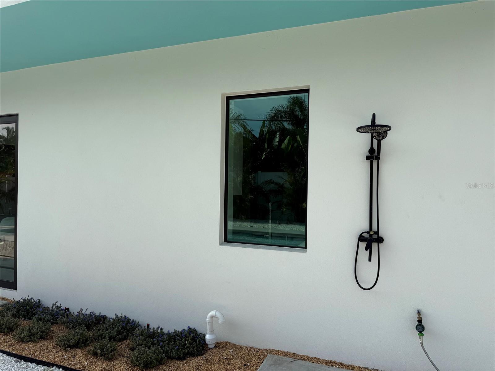 SOUTH GATE - Residential