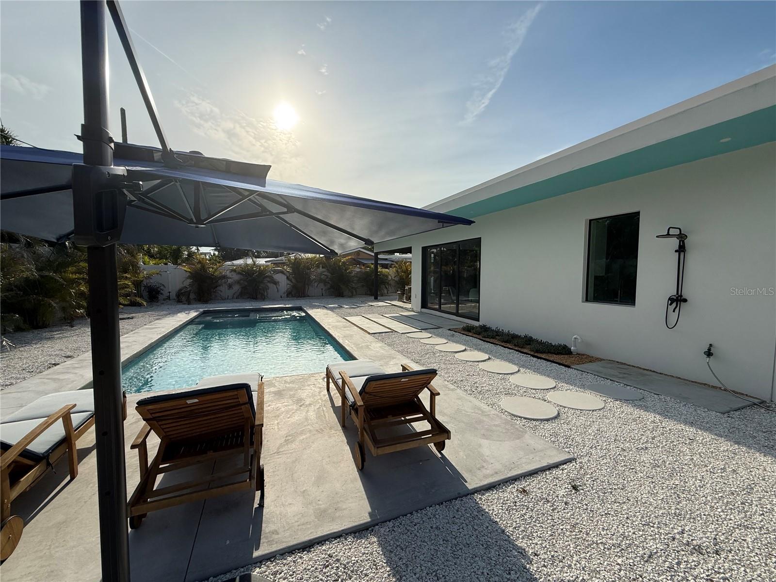 SOUTH GATE - Residential