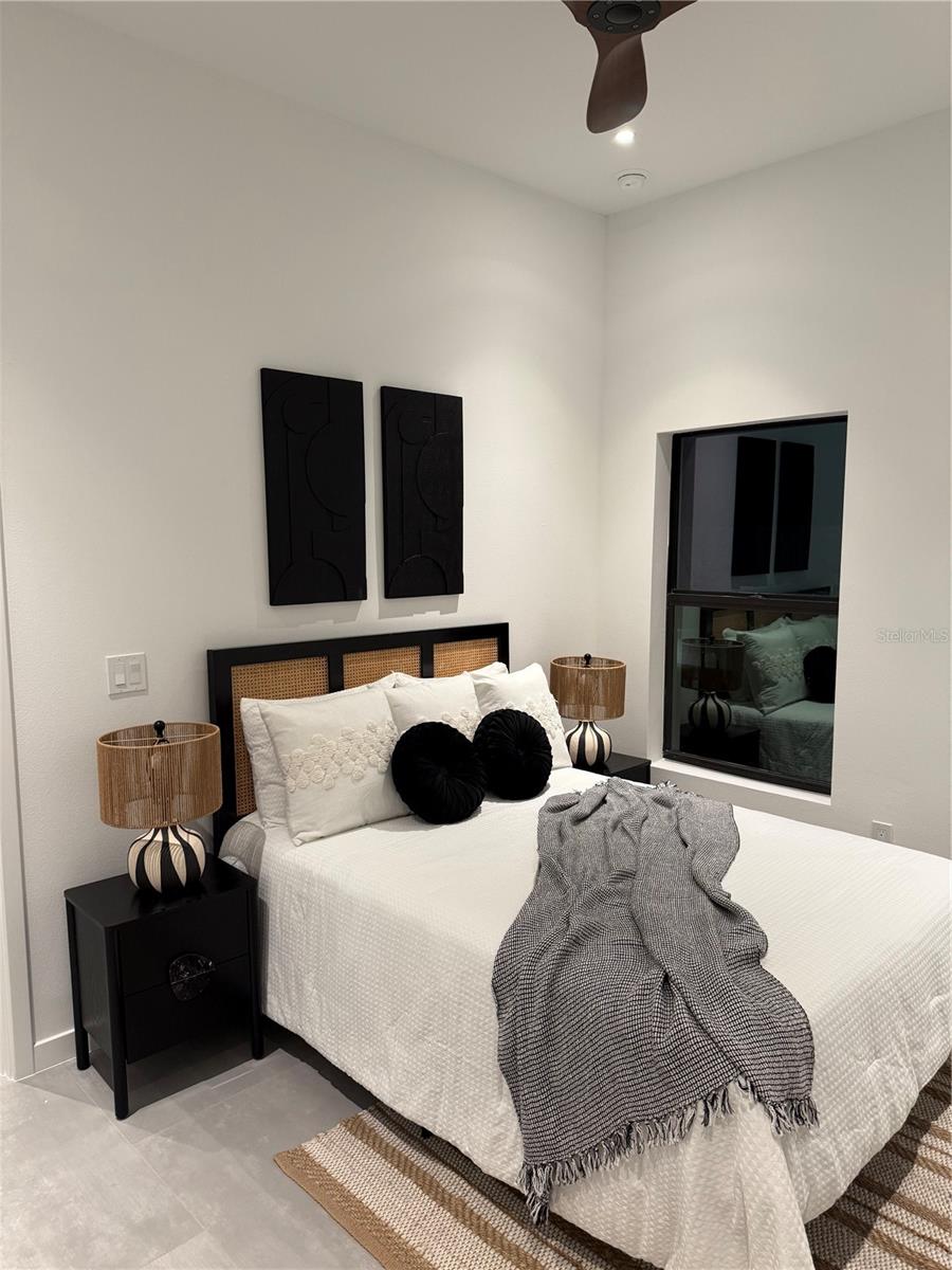 SOUTH GATE - Residential