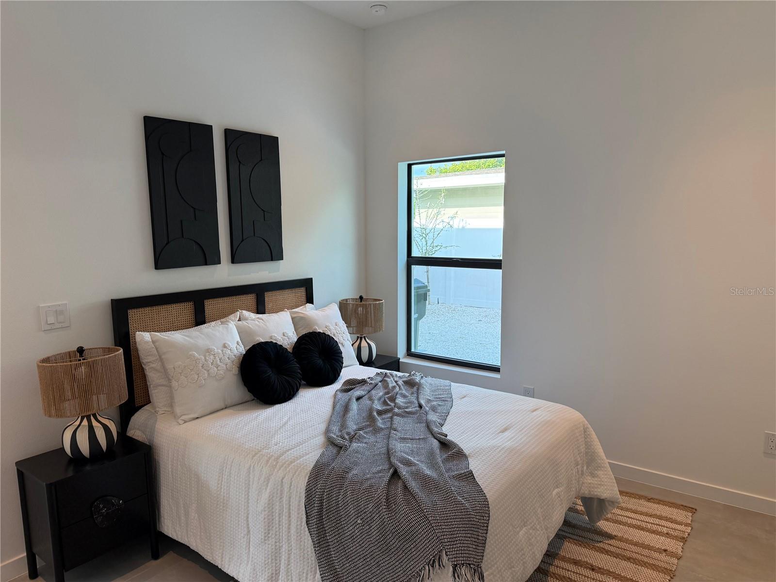 SOUTH GATE - Residential