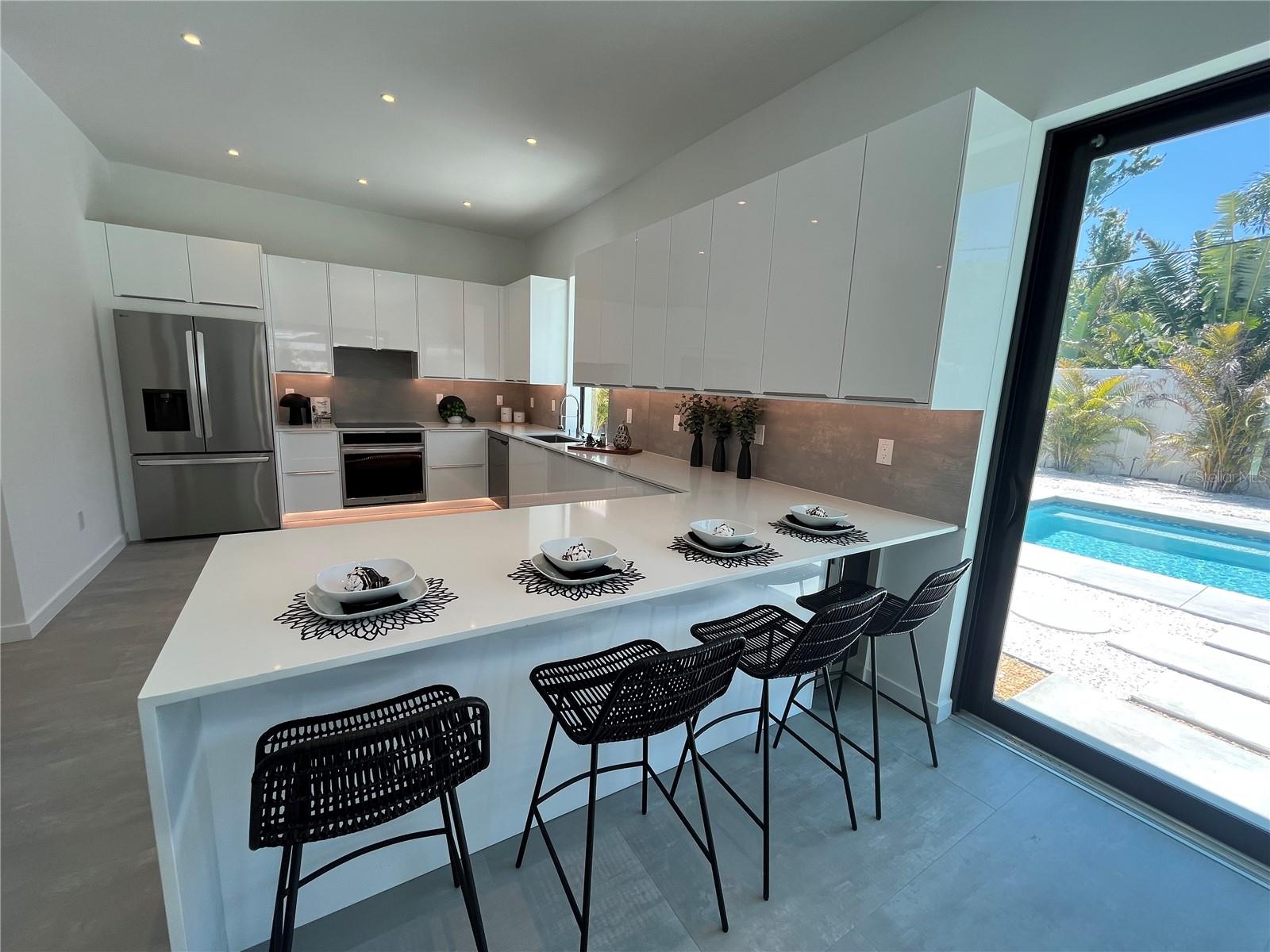 SOUTH GATE - Residential