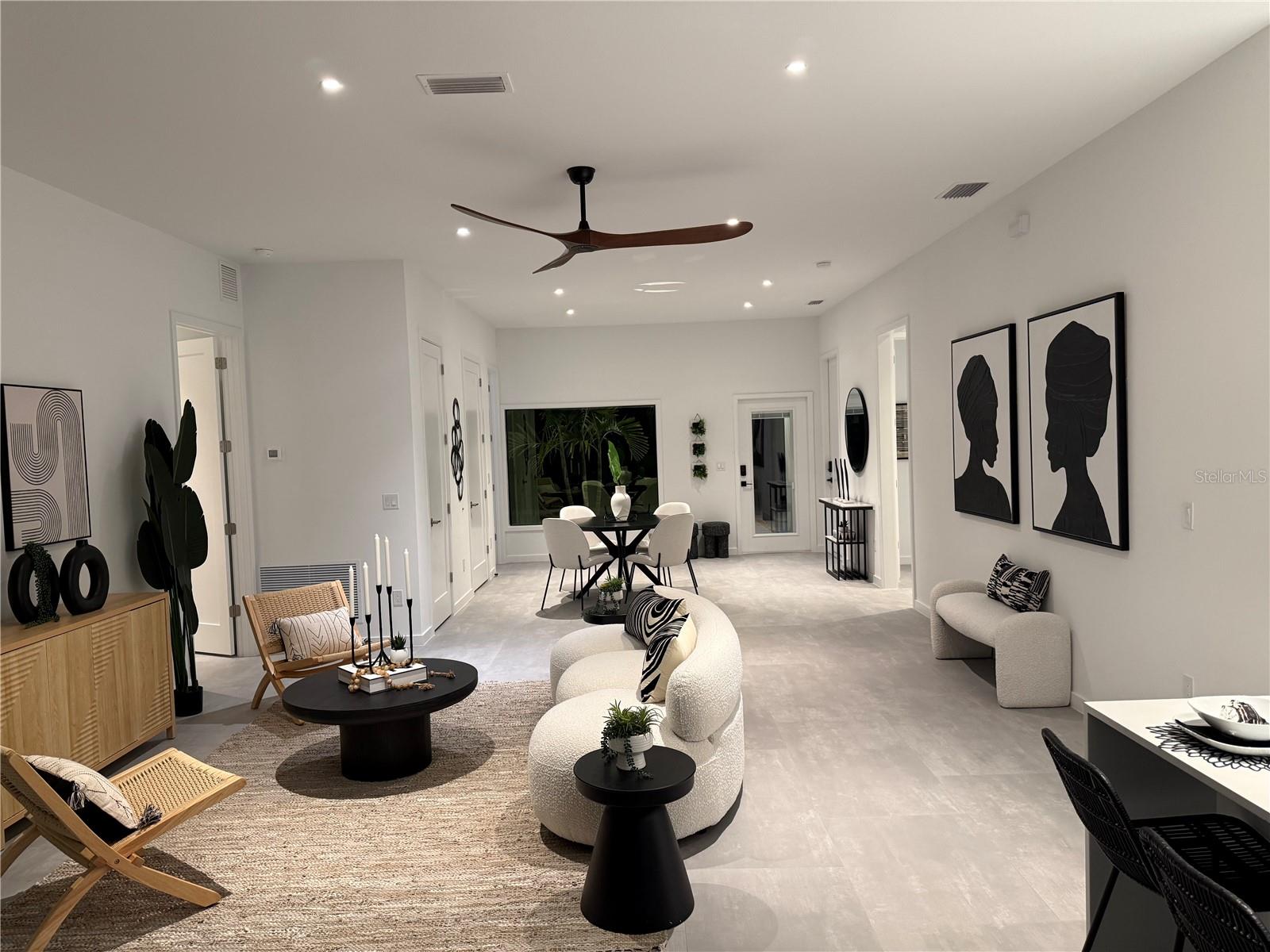 SOUTH GATE - Residential