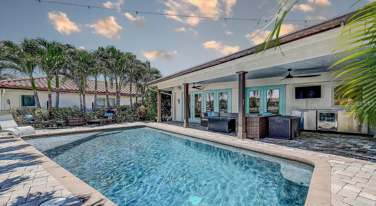 VENETIAN ISLES - Residential