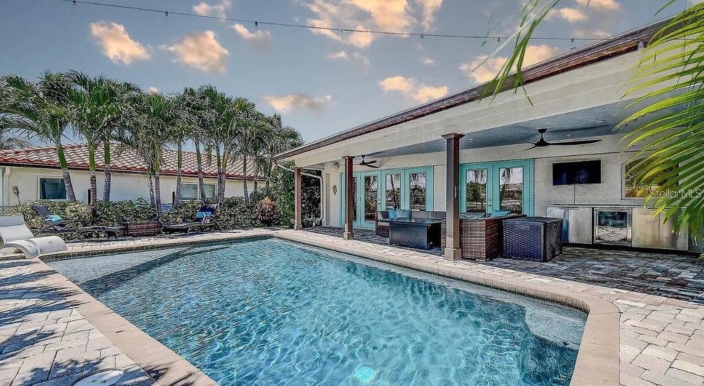 Photo of 1998 Kansas Avenue NE, St Petersburg, FL 33703 (MLS # TB8491760)