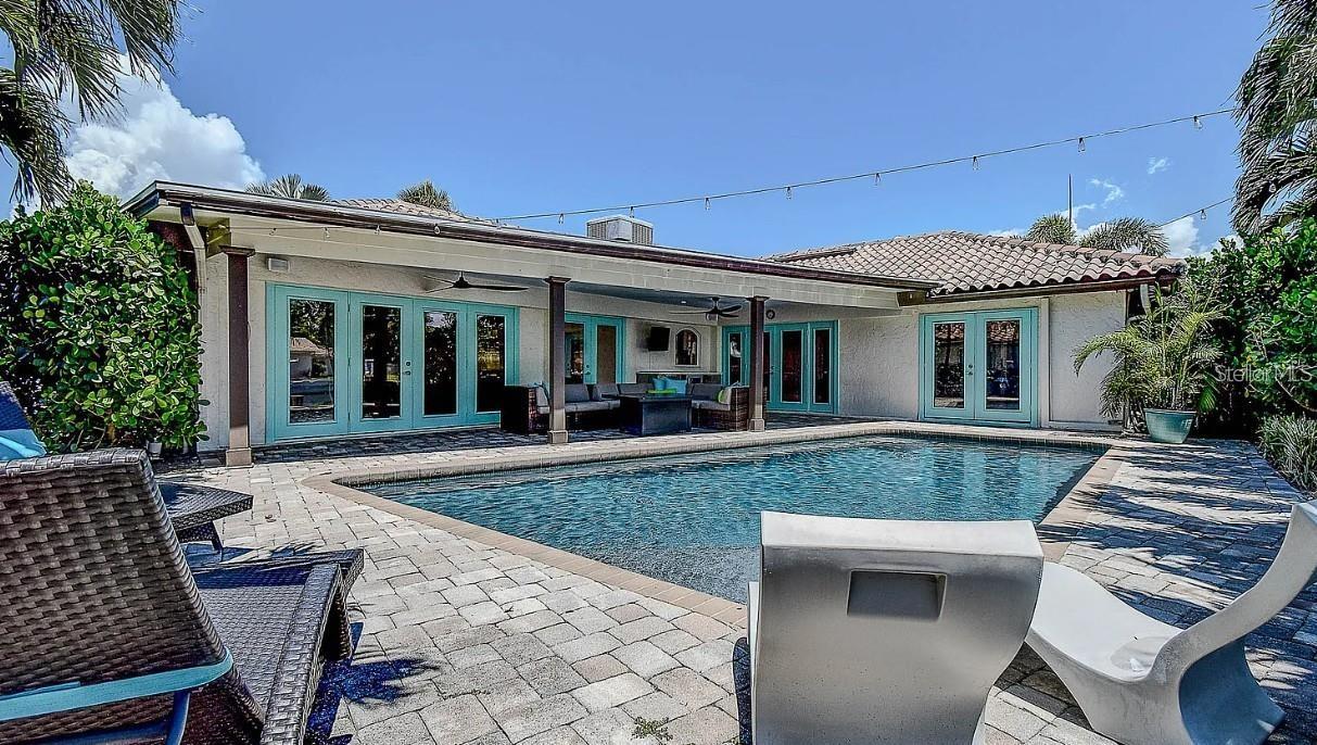 1998 KANSAS AVENUE NE