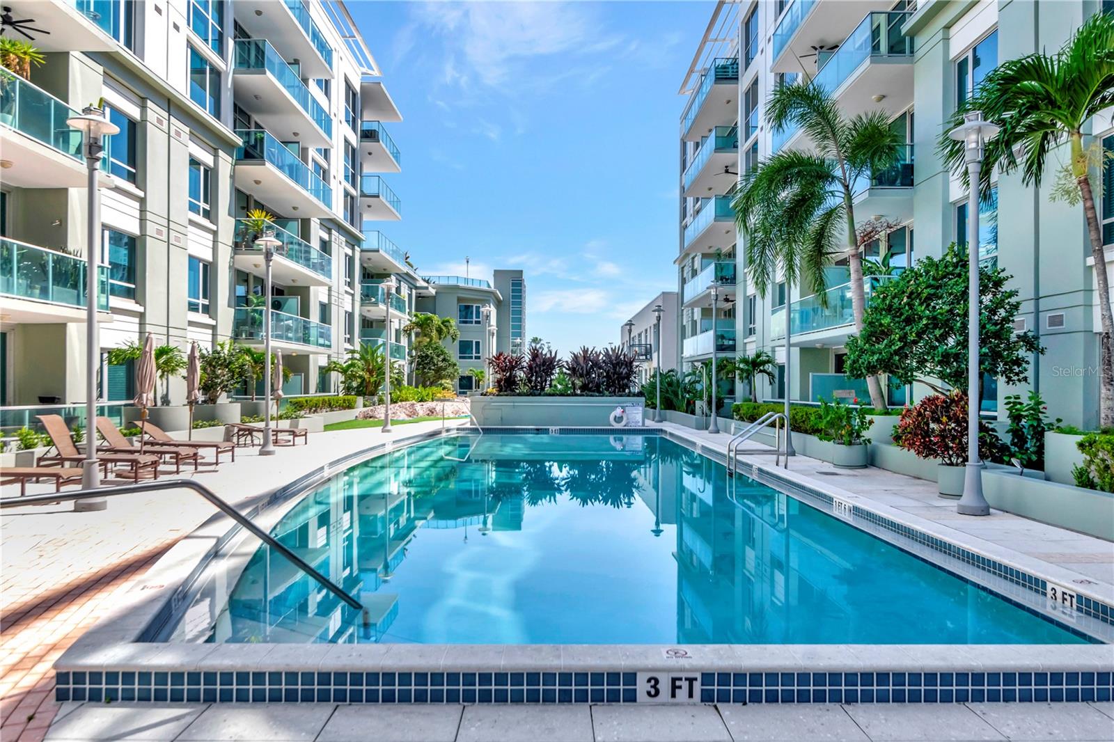 THE PLACE AT CHANNELSIDE A CON - Residential