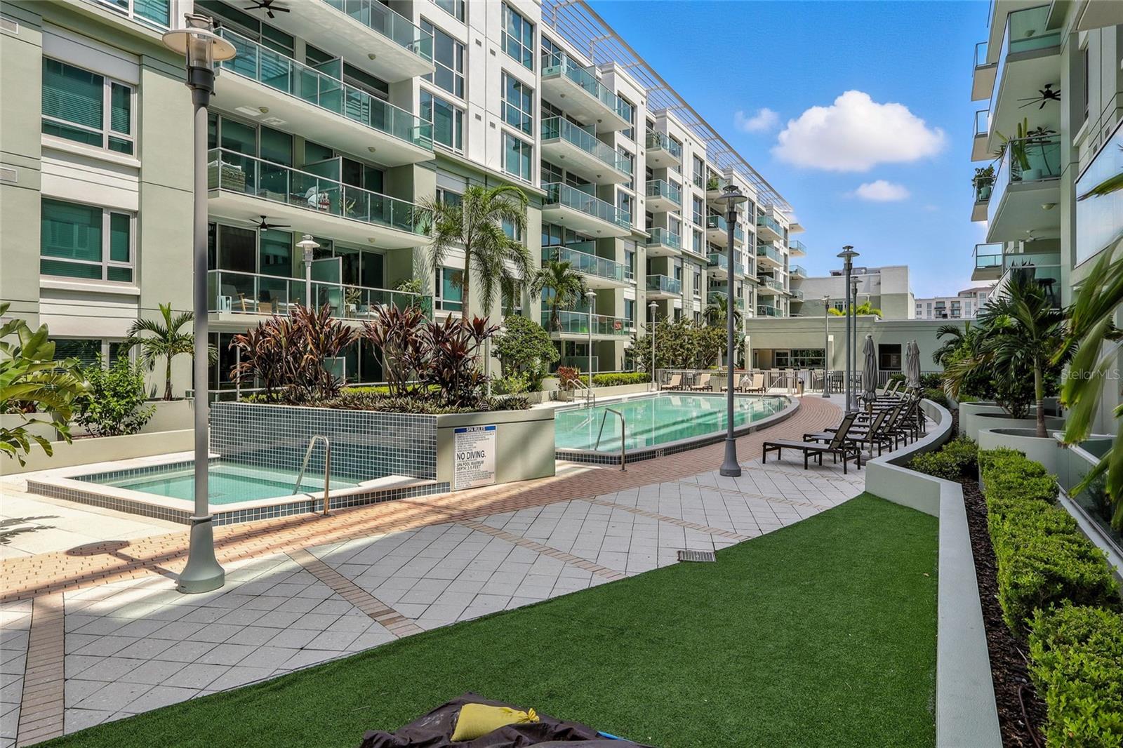 THE PLACE AT CHANNELSIDE A CON - Residential