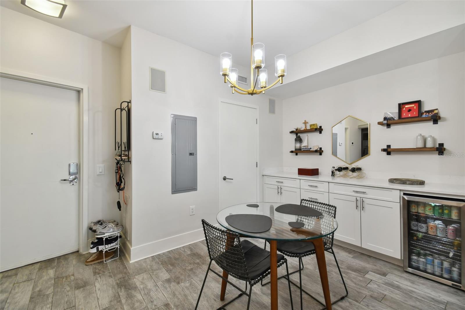 THE PLACE AT CHANNELSIDE A CON - Residential