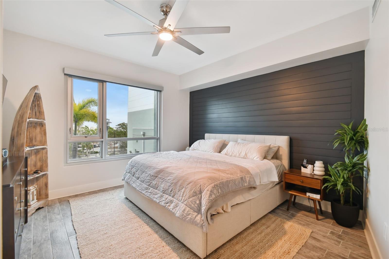 THE PLACE AT CHANNELSIDE A CON - Residential