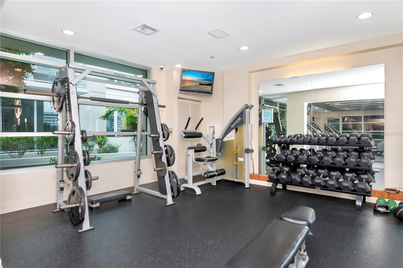 THE PLACE AT CHANNELSIDE A CON - Residential