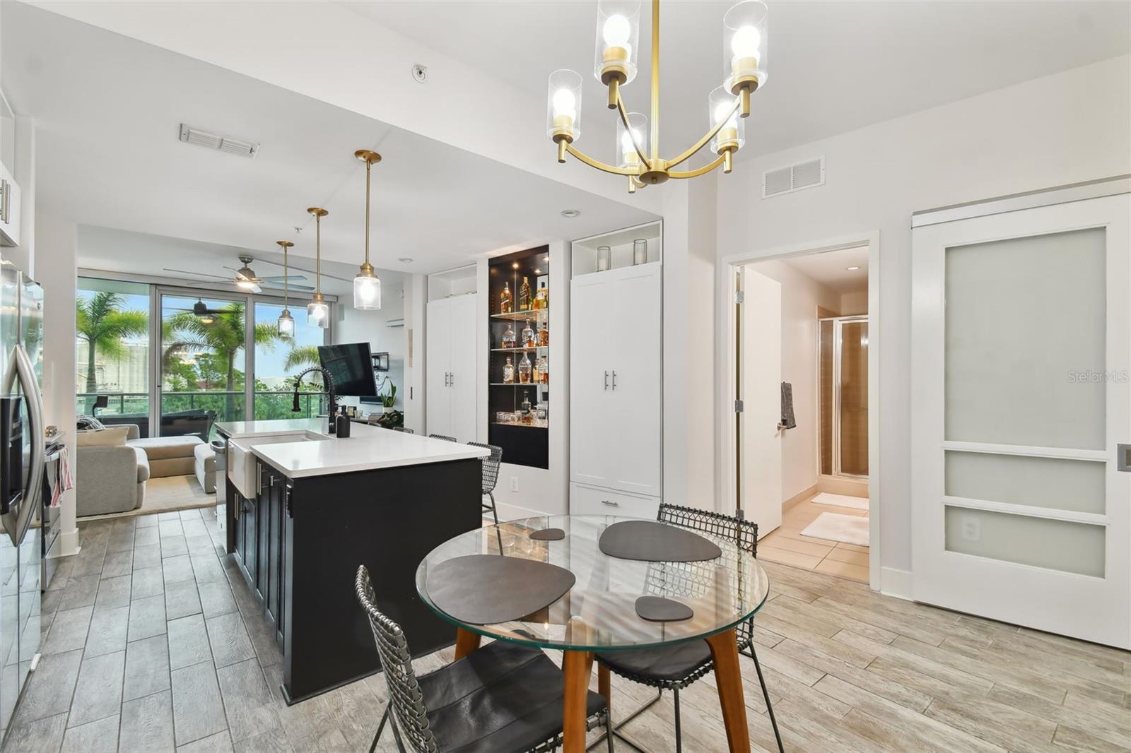 THE PLACE AT CHANNELSIDE A CON - Residential