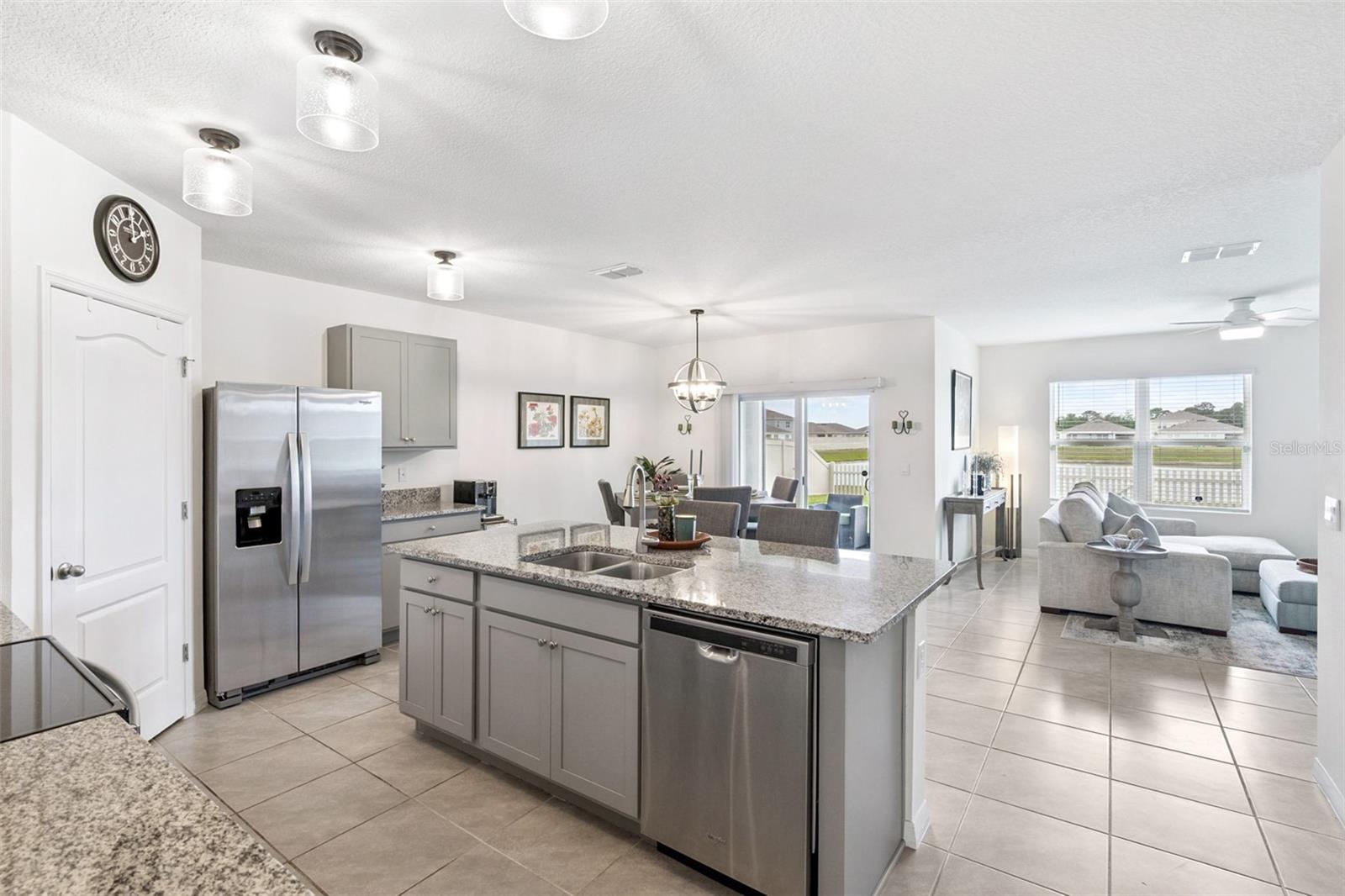 SUMMERLY PH 3 - Residential