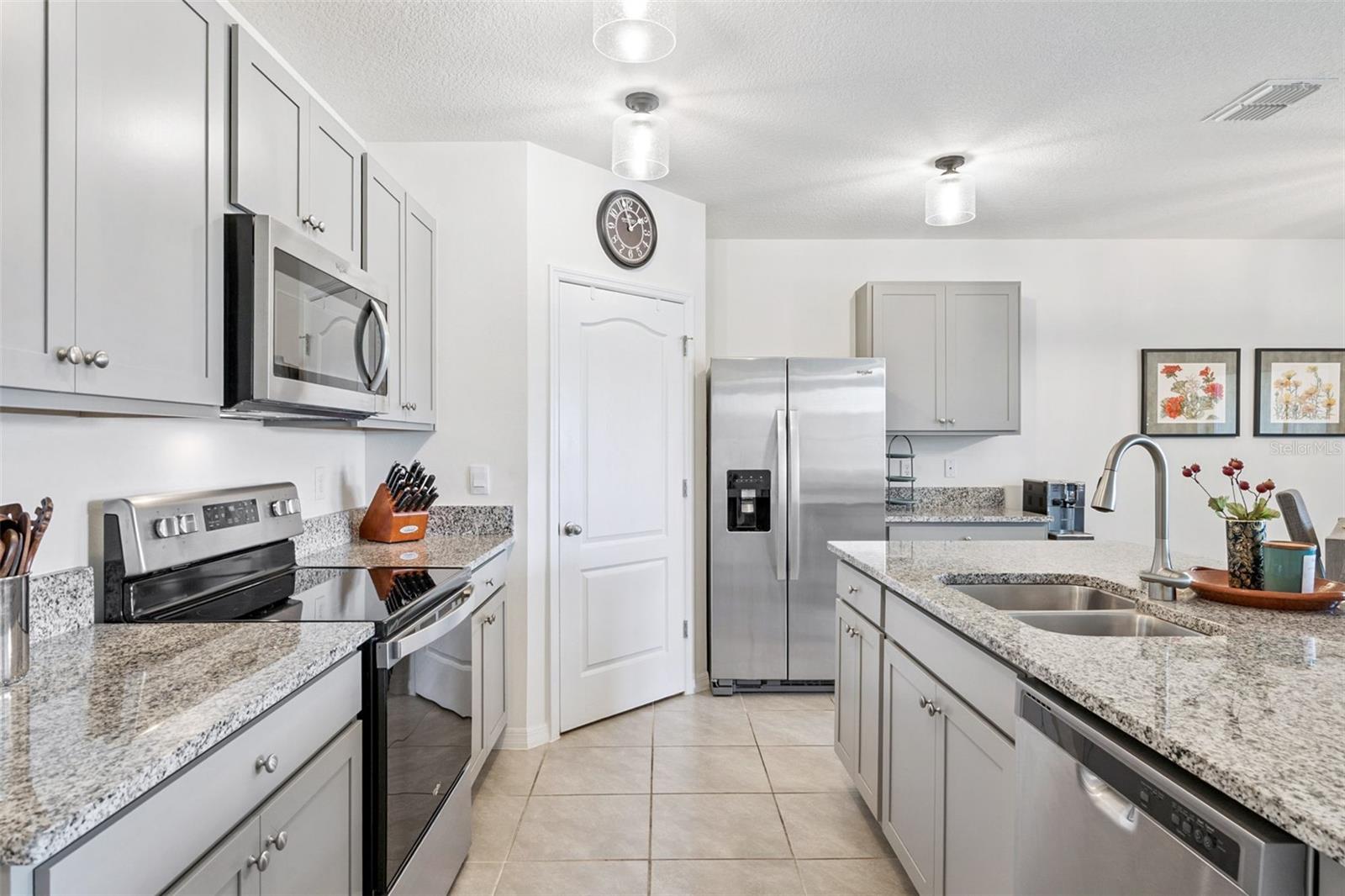 SUMMERLY PH 3 - Residential