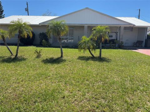 Photo of 1516 Arrowhead Drive, Sun City Center, FL 33573 (MLS # TB8363019) Photo of 1516 Arrowhead Drive, Sun City Center, FL 33573 (MLS # TB8363019)