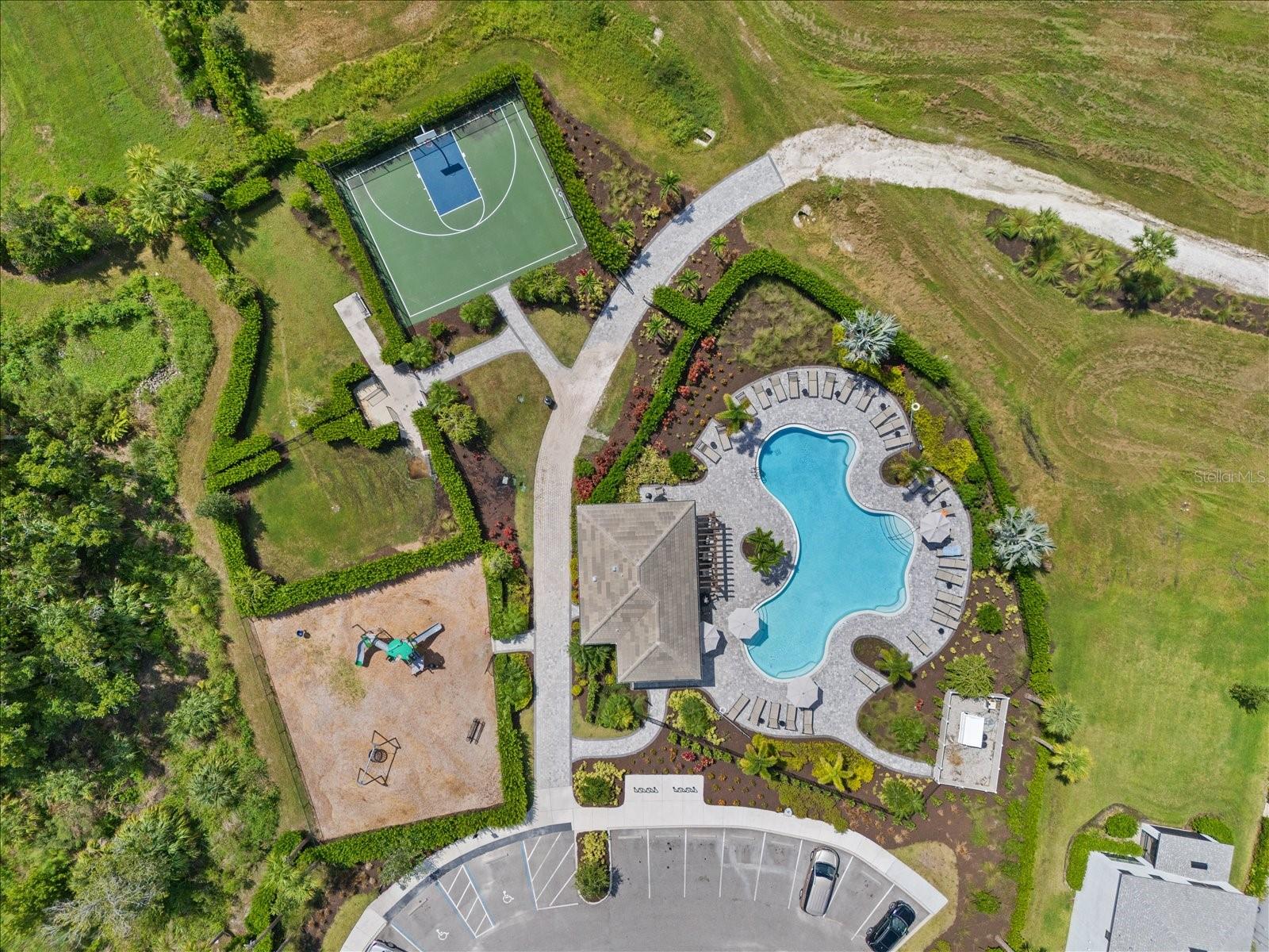 HEIGHTS PH II SUBPH B - Residential Lease