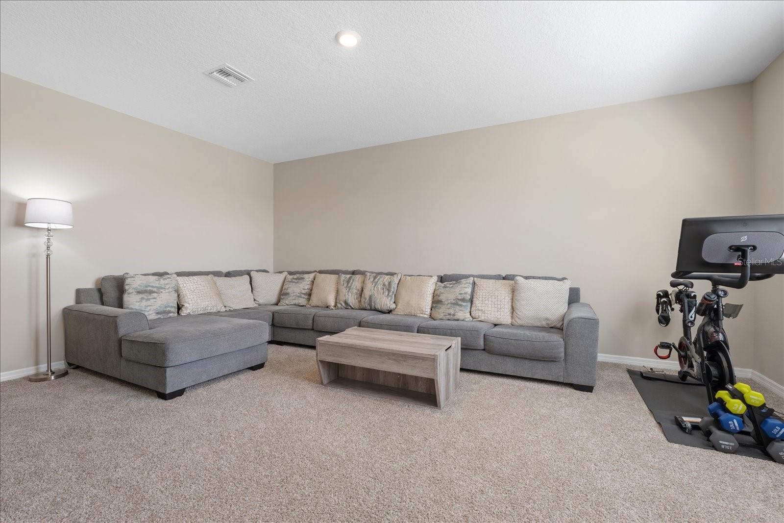 HEIGHTS PH II SUBPH B - Residential Lease