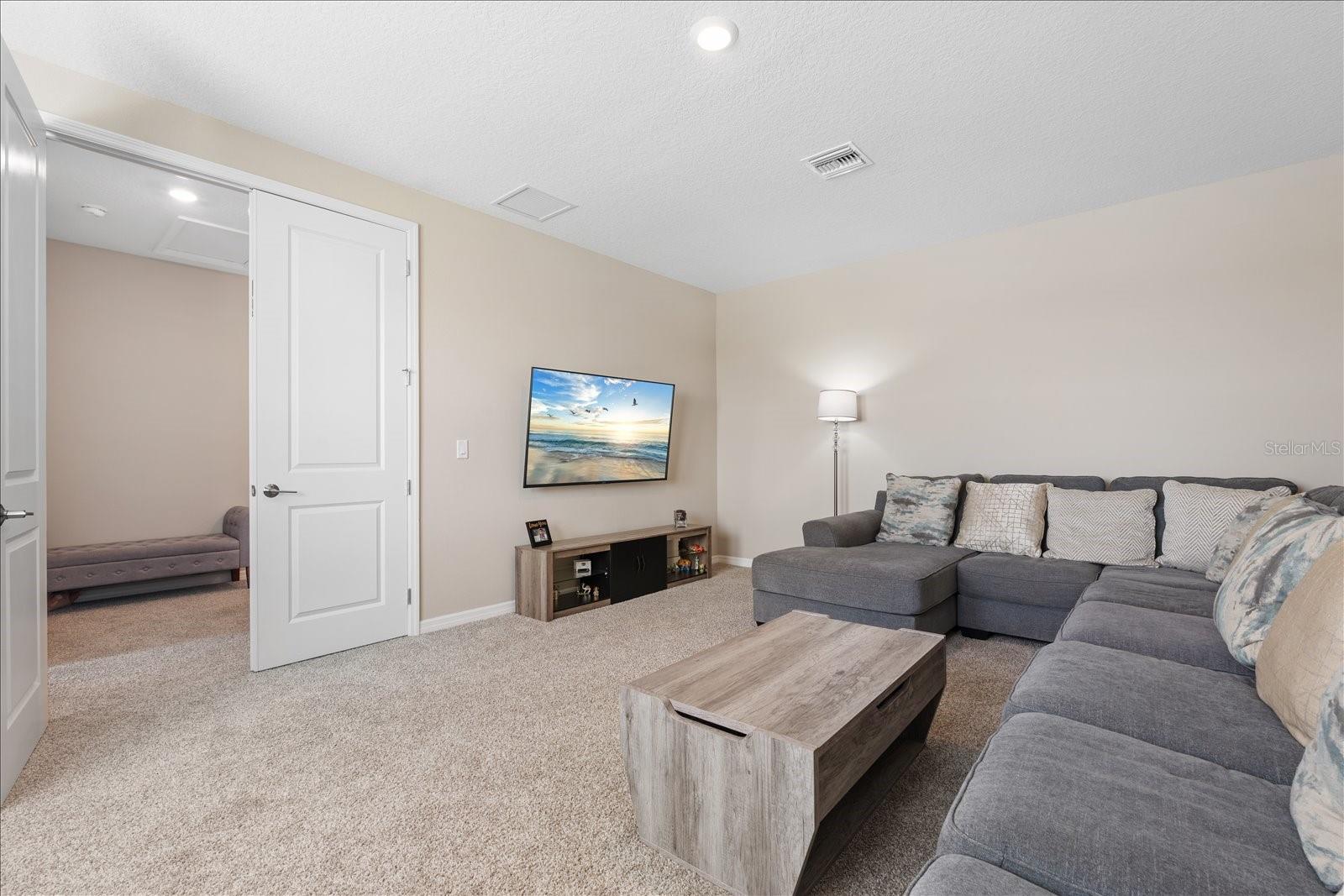 HEIGHTS PH II SUBPH B - Residential Lease