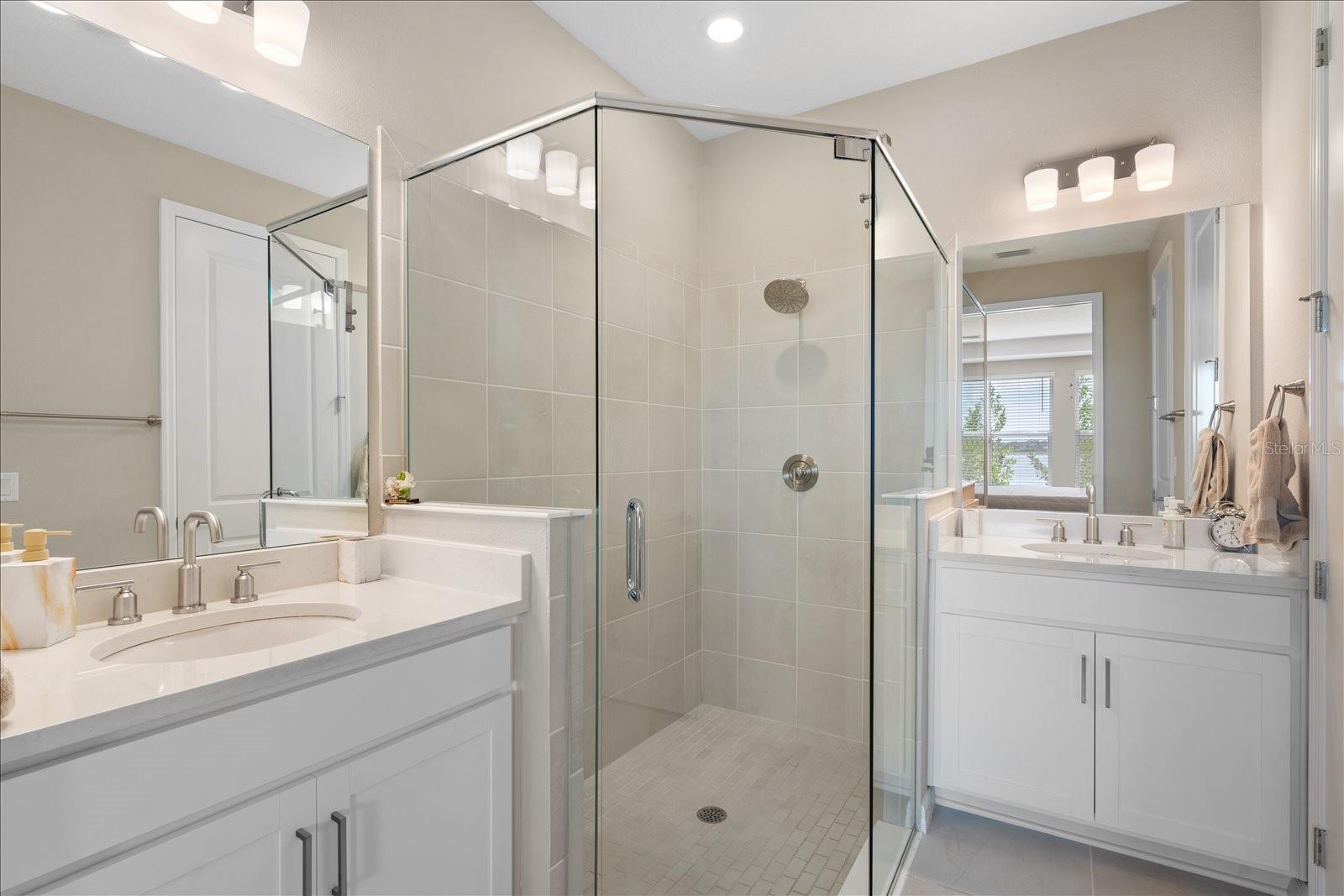 HEIGHTS PH II SUBPH B - Residential Lease