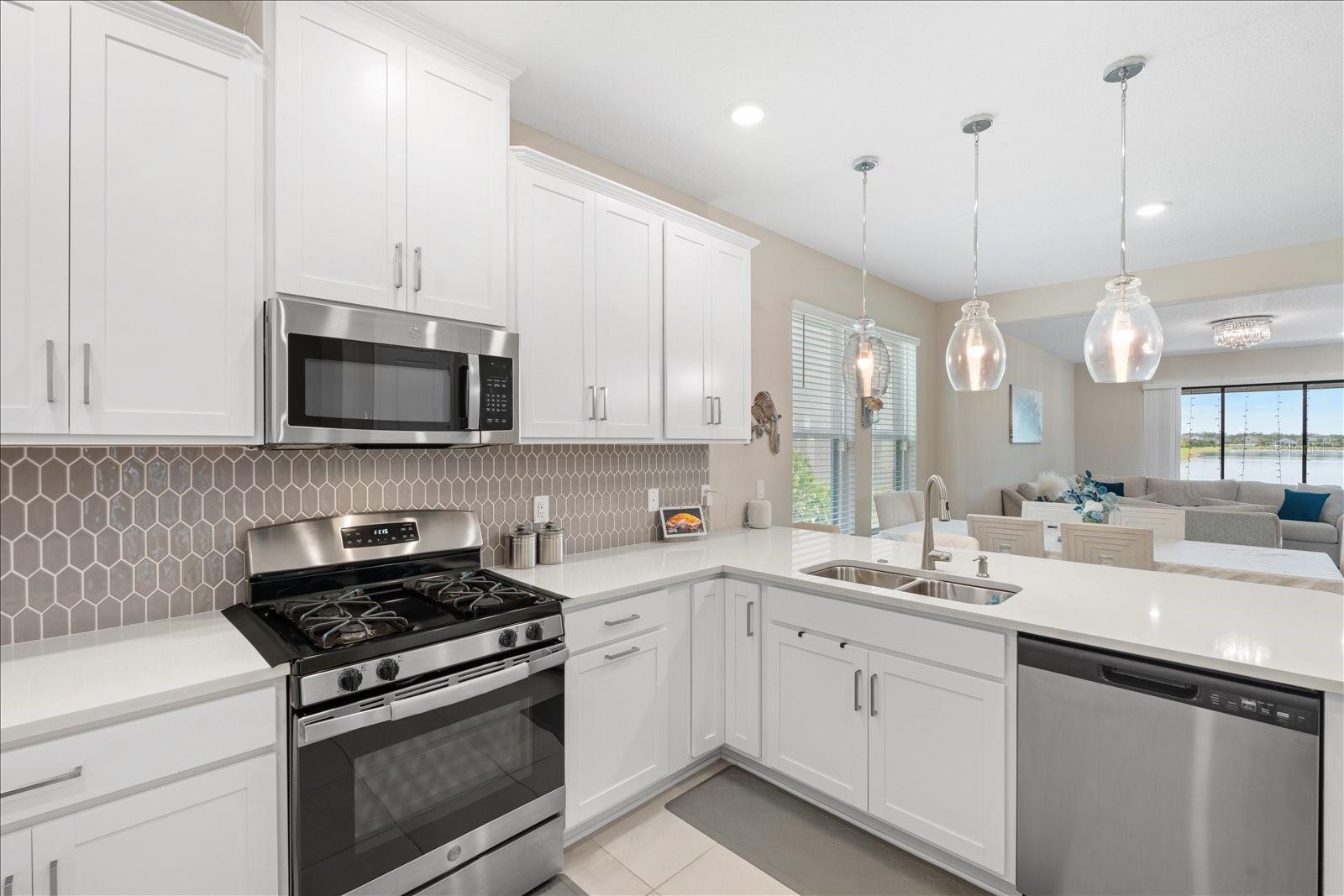 HEIGHTS PH II SUBPH B - Residential Lease