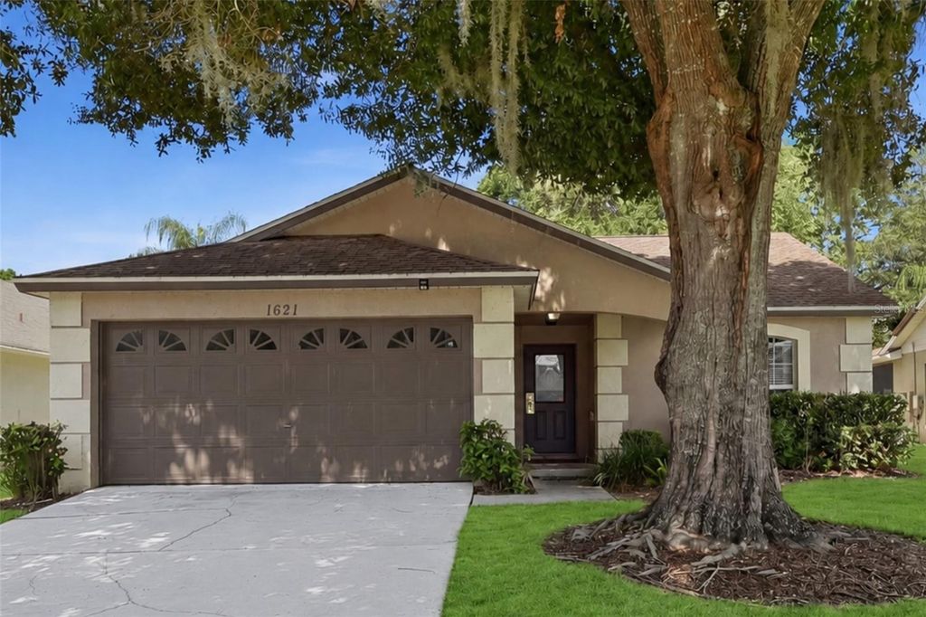 Photo of 1621 Oak Hill Trail, Kissimmee, FL 34747 (MLS # O6416034)