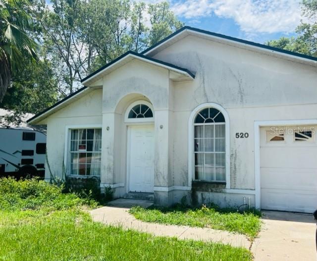 Under contract-accepting backup offers. CASH INVESTORS! Flip it or rent it! This three-bedroom, two-bath house is a fantastic opportunity for cash buyers looking for a project. While the property requires a lot of TLC, it boasts a brand new roof and solar panels, ensuring energy efficiency and cost savings.
Situated just 20 minutes from Downtown Orlando, this home offers convenient access to the vibrant city life while still providing a peaceful suburban setting. With a location only 5 minutes from Highway I4 and close proximity to the Florida Sunrail, commuting and exploring the area couldn't be easier.
Don't miss the chance to unlock the potential of this cash-only investment property in Longwood, Florida. Embrace the possibilities and envision the transformation that awaits!
