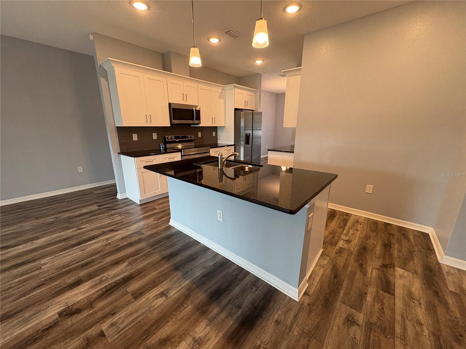 WILLIAMSDALE SQUARE 1ST ADD - Residential