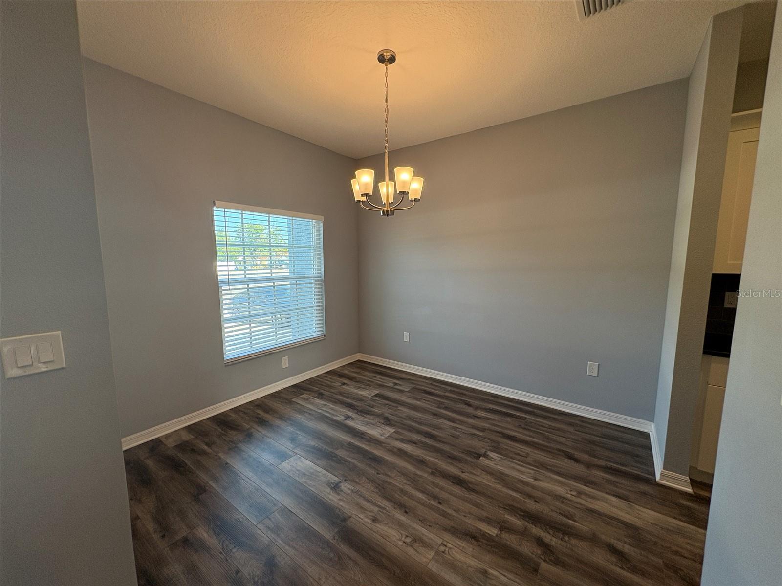 WILLIAMSDALE SQUARE 1ST ADD - Residential