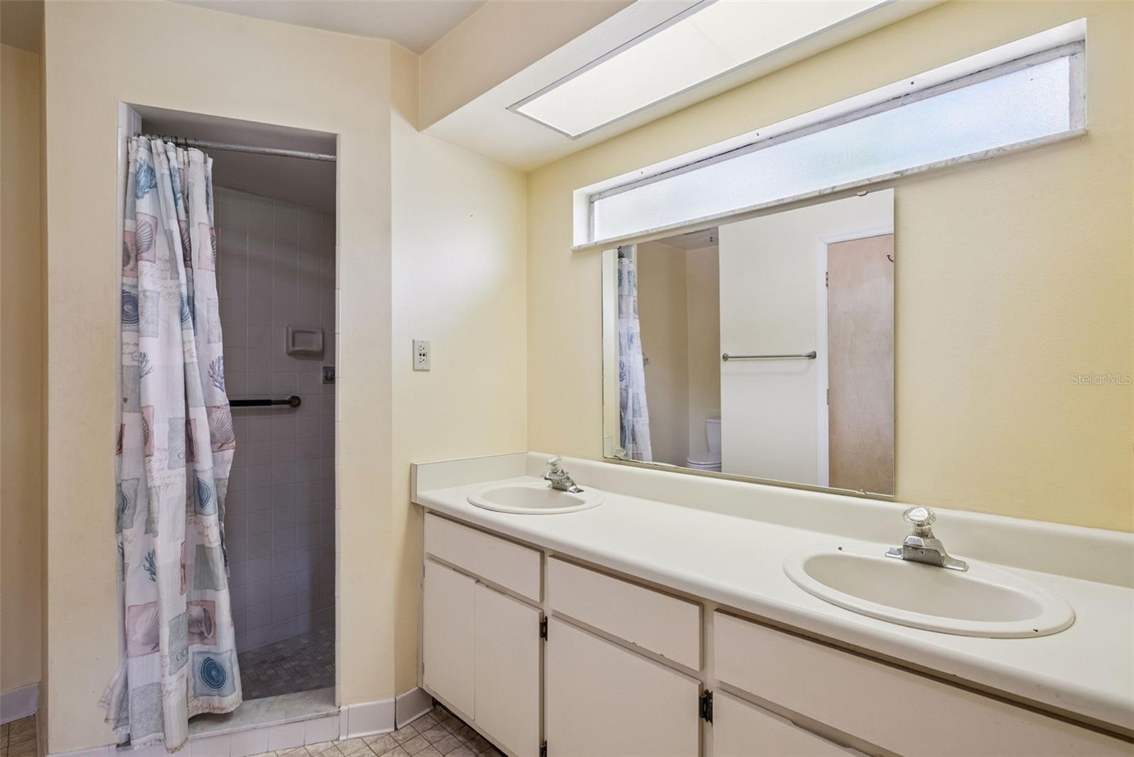 GARDEN LAKE ESTATES UNIT 3 - Residential