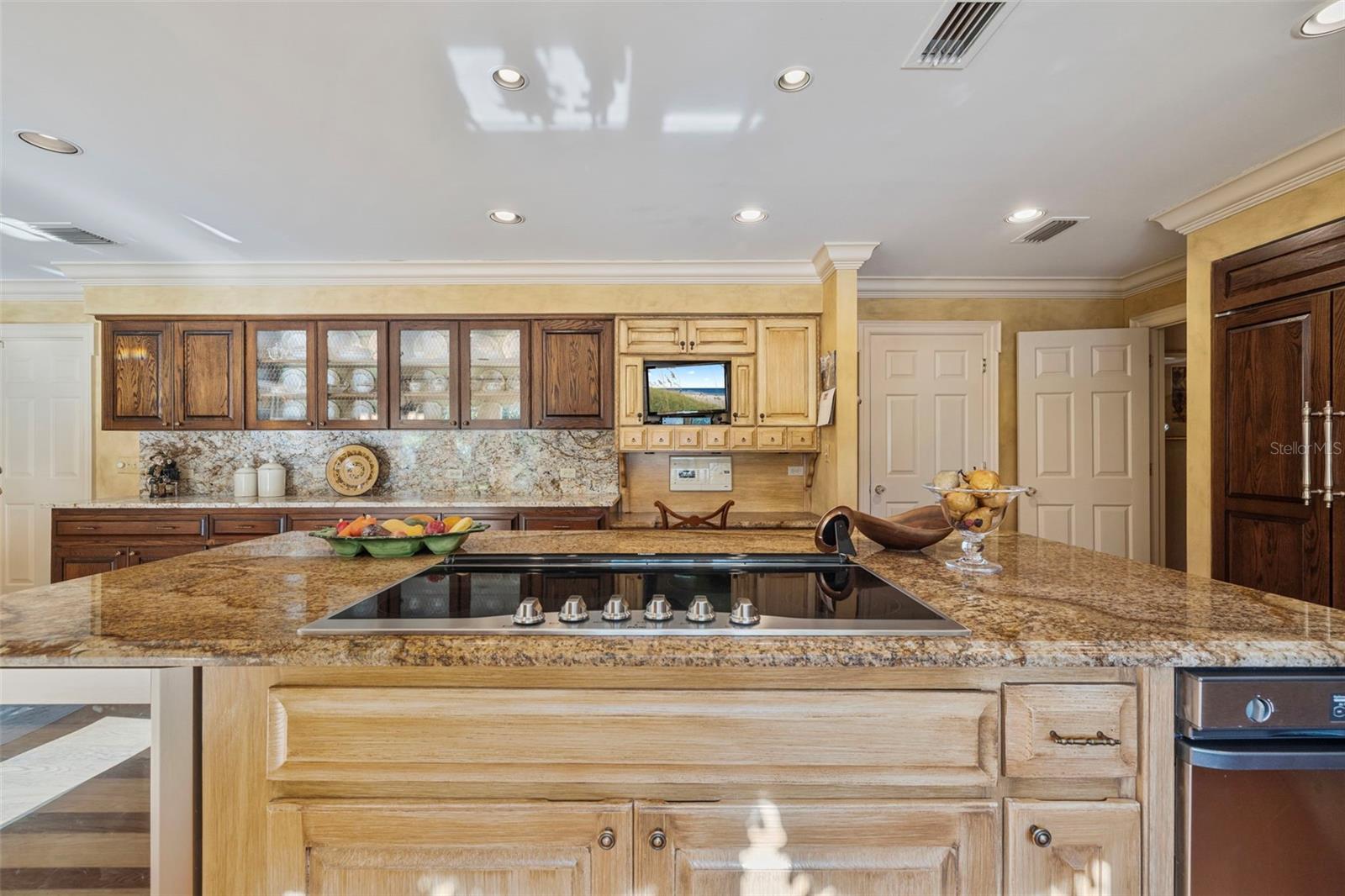 AVILA UNIT 1 - Residential