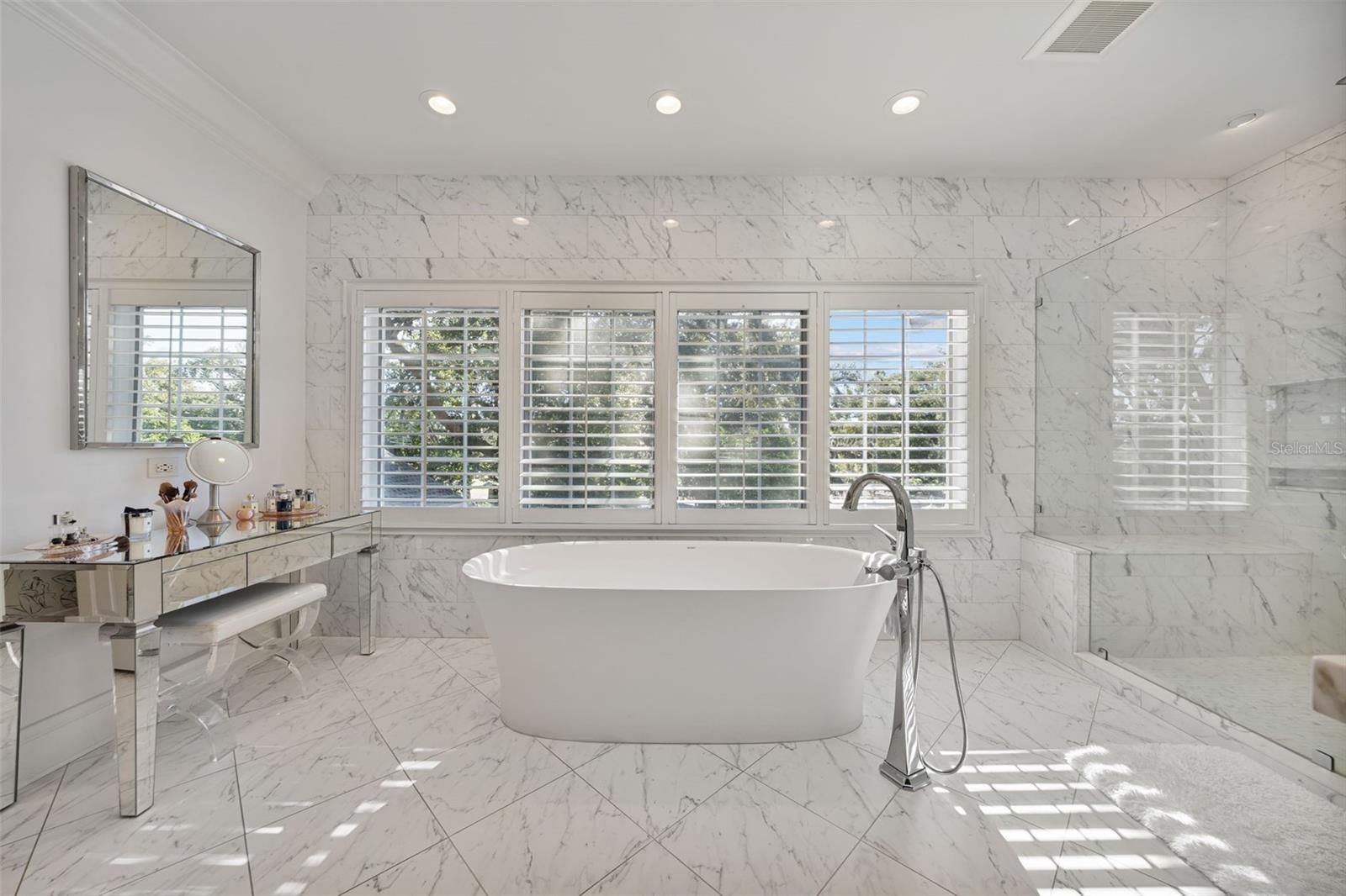 AVILA UNIT 1 - Residential