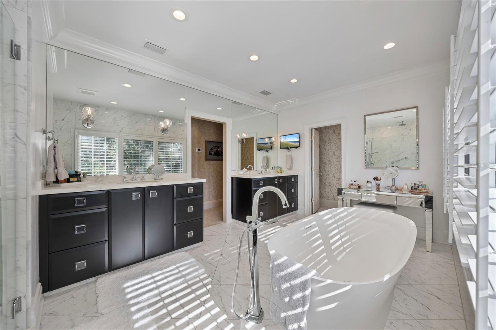 AVILA UNIT 1 - Residential