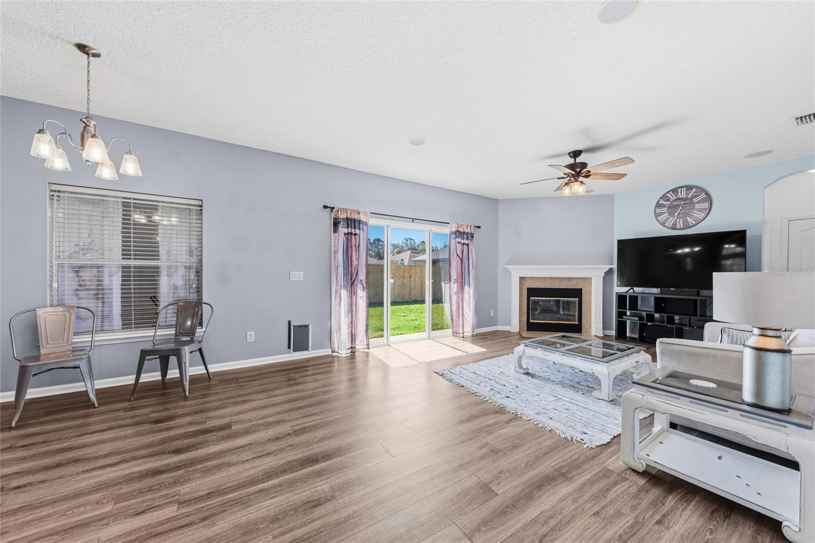 AMHURST OAKS - Residential