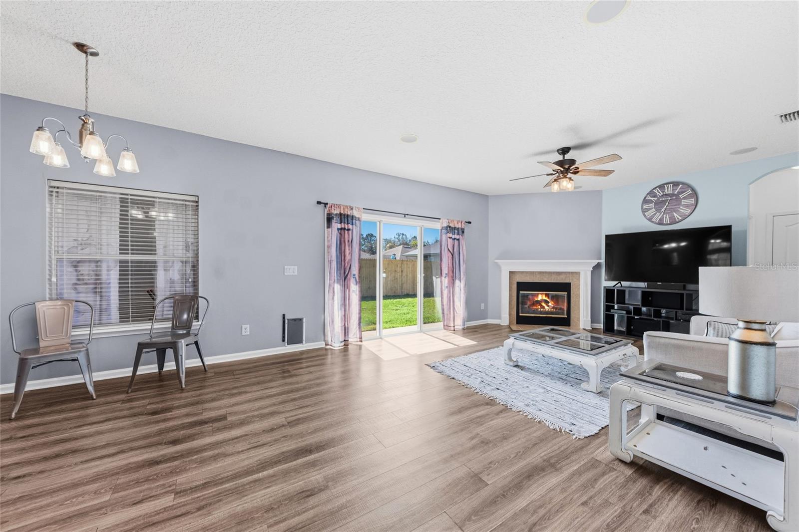 AMHURST OAKS - Residential