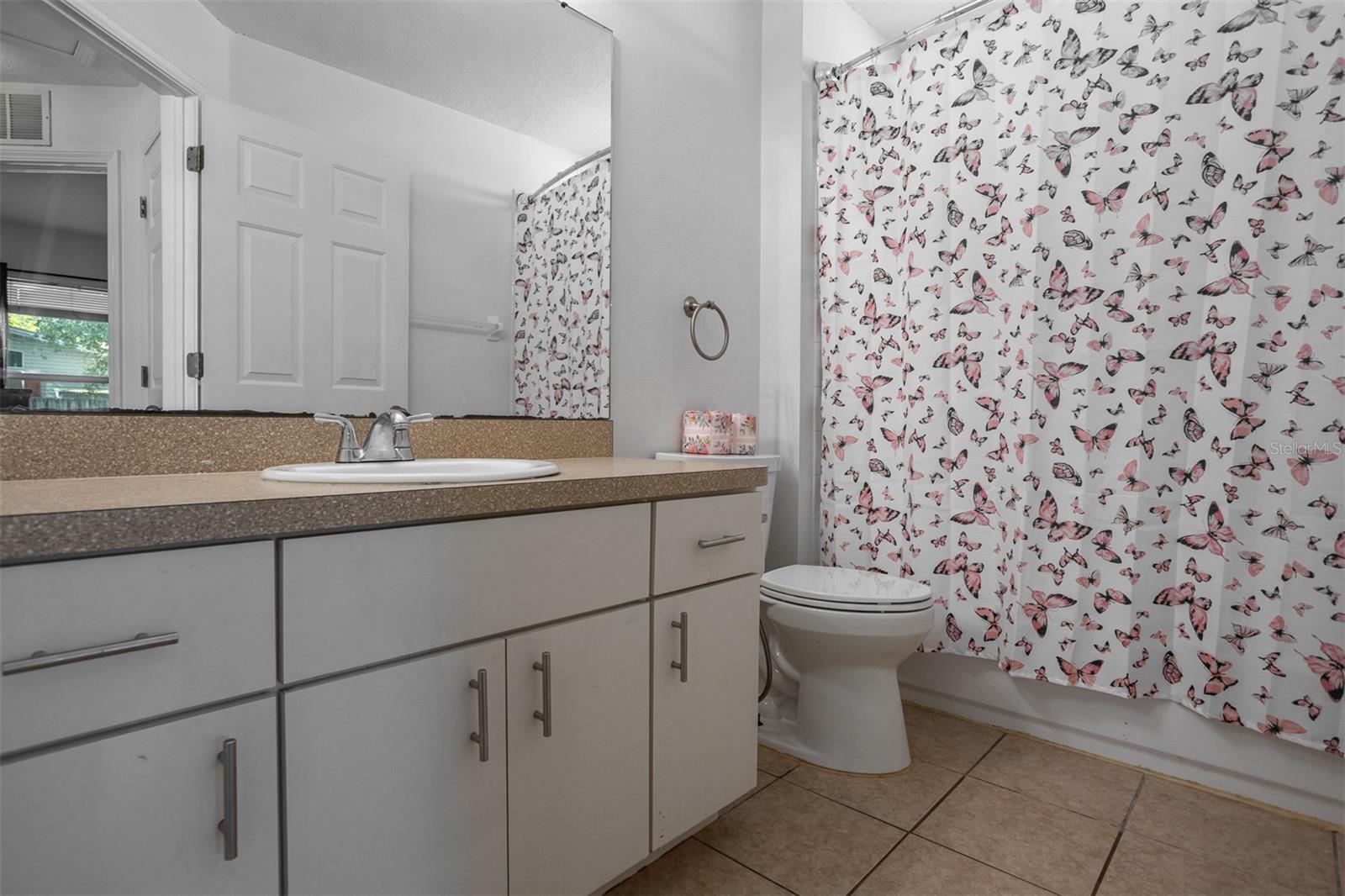 LAKESIDE TR A1 - Residential