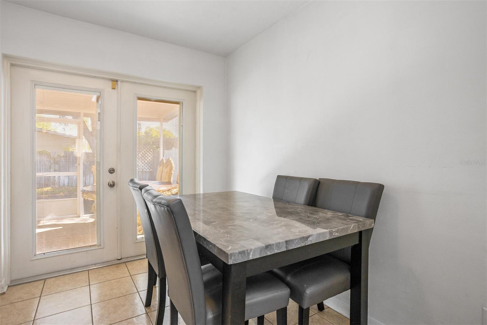 LAKESIDE TR A1 - Residential