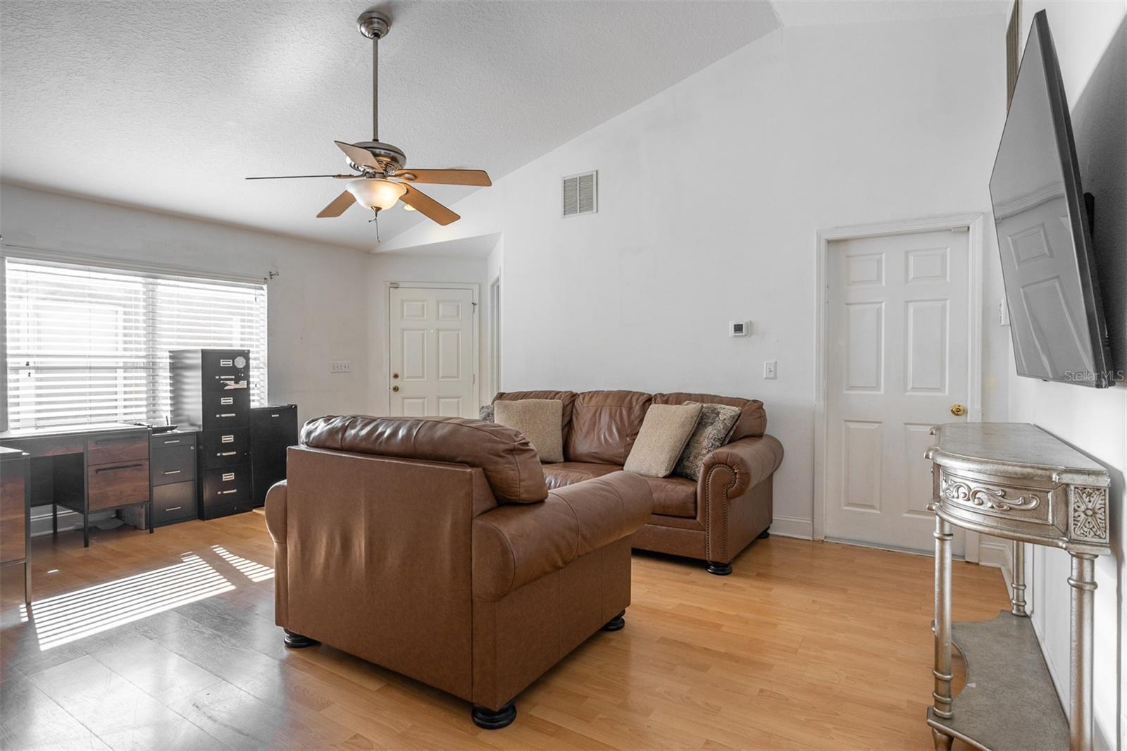 10401 LAKESIDE VISTA DRIVE