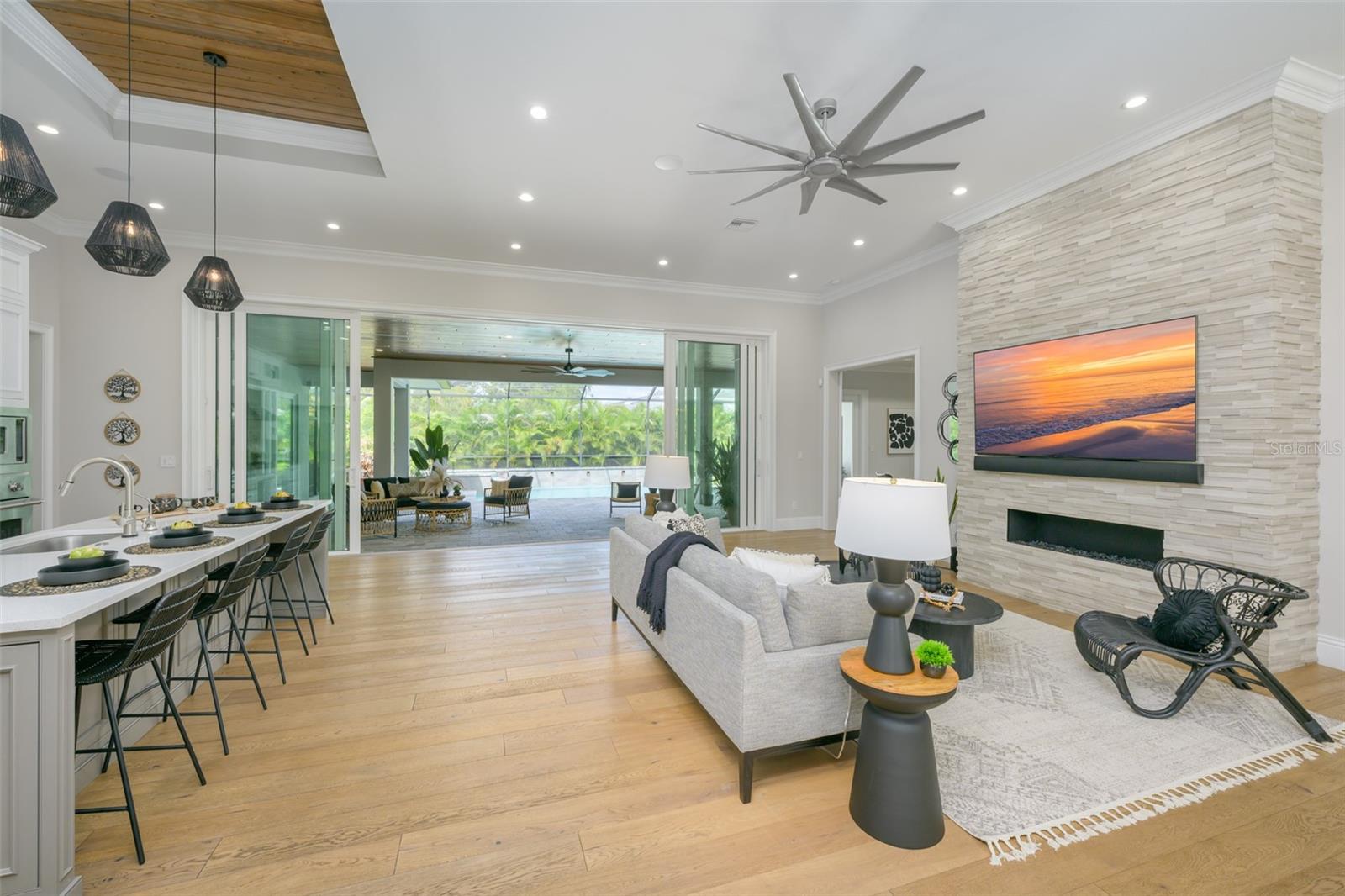 ACREAGE & UNREC - Residential