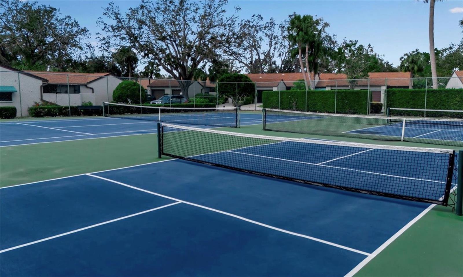 FORTY THREE WEST OAKS II - Residential