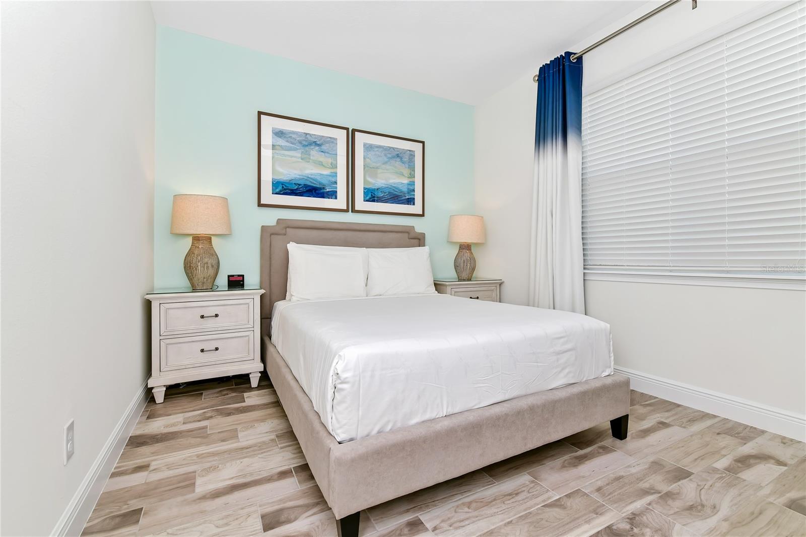 ROLLING OAKS PH 7 PB 30 PGS 167-169 LOT 20 - Residential Lease