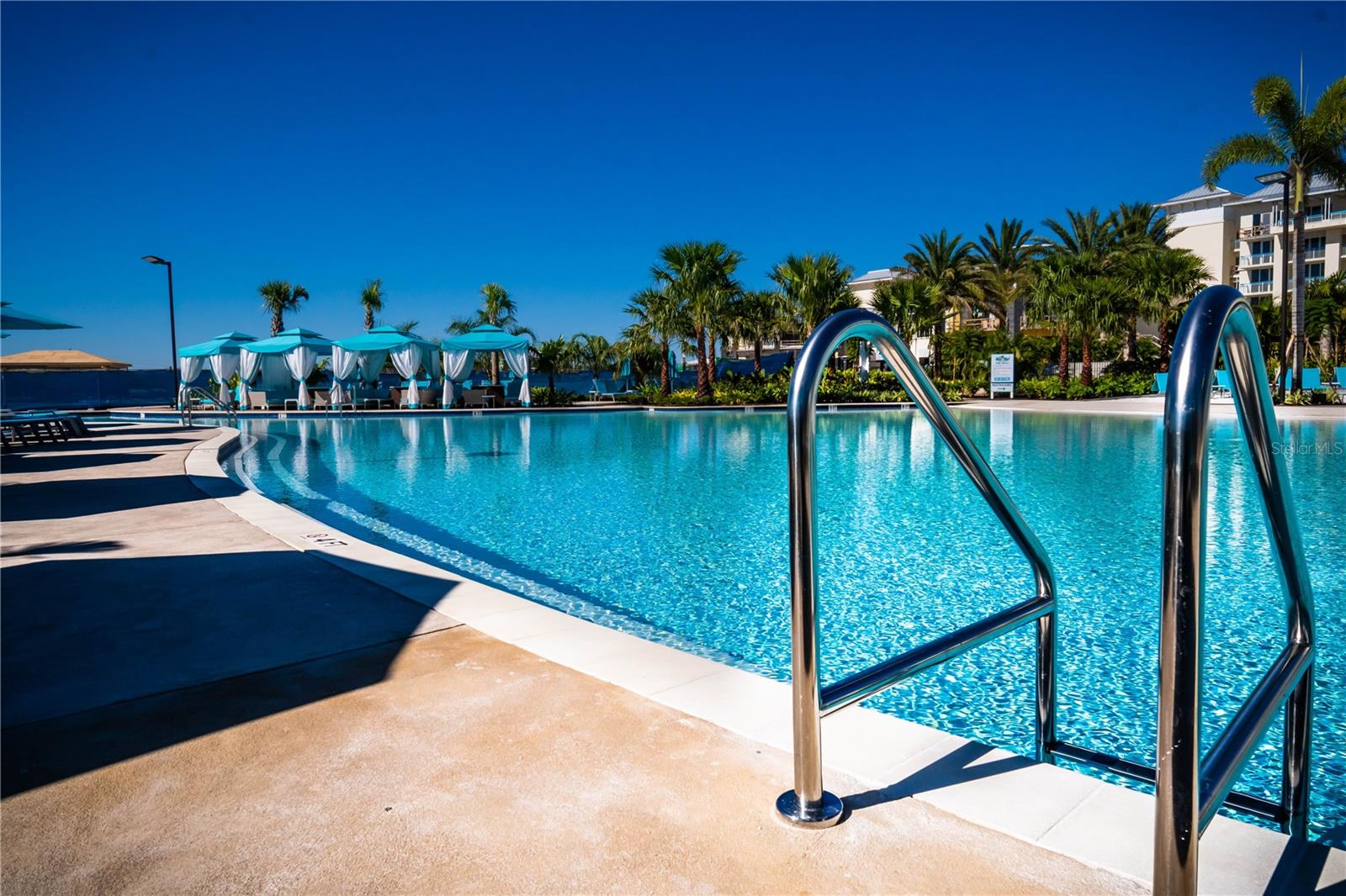 ROLLING OAKS PH 7 PB 30 PGS 167-169 LOT 20 - Residential Lease