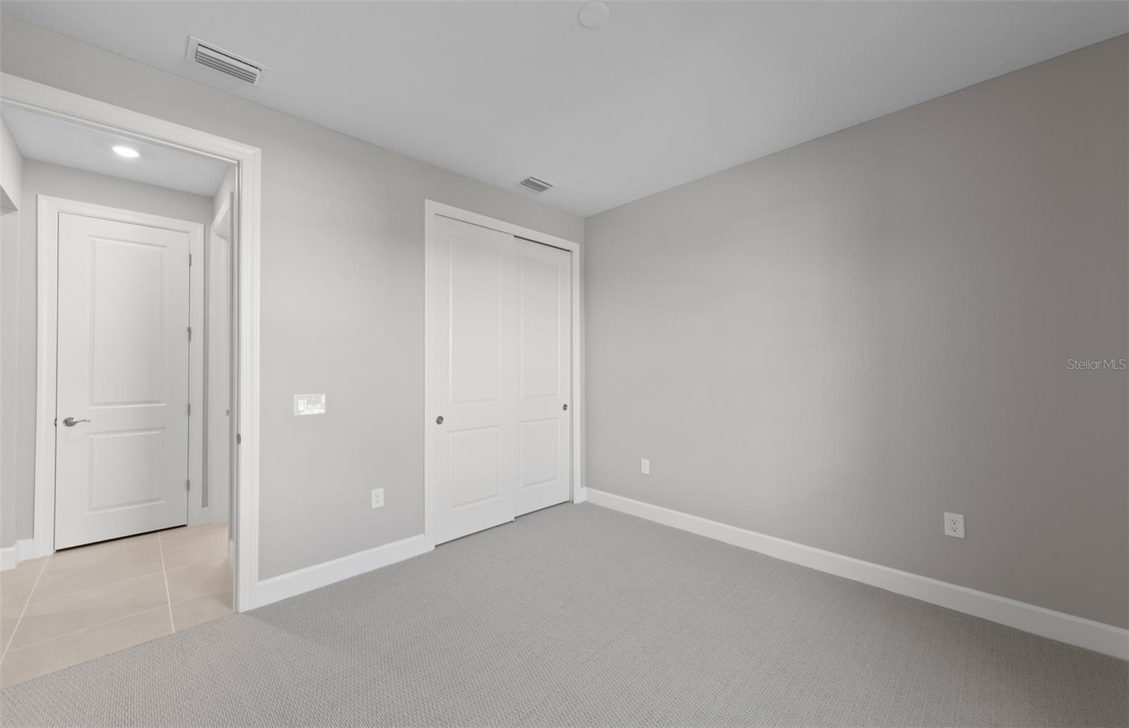 ARBOR OAKS AT THE WOODLANDS - Residential