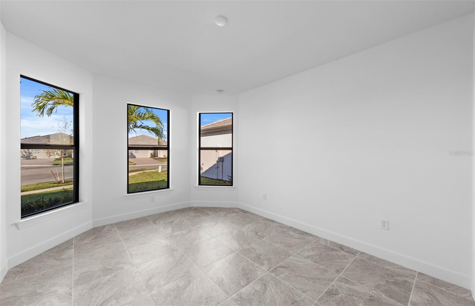 ARBOR OAKS AT THE WOODLANDS - Residential